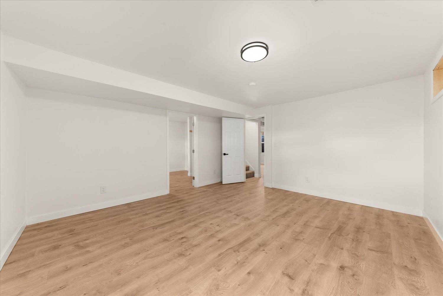 611 E Bismark Ave - Photo 18