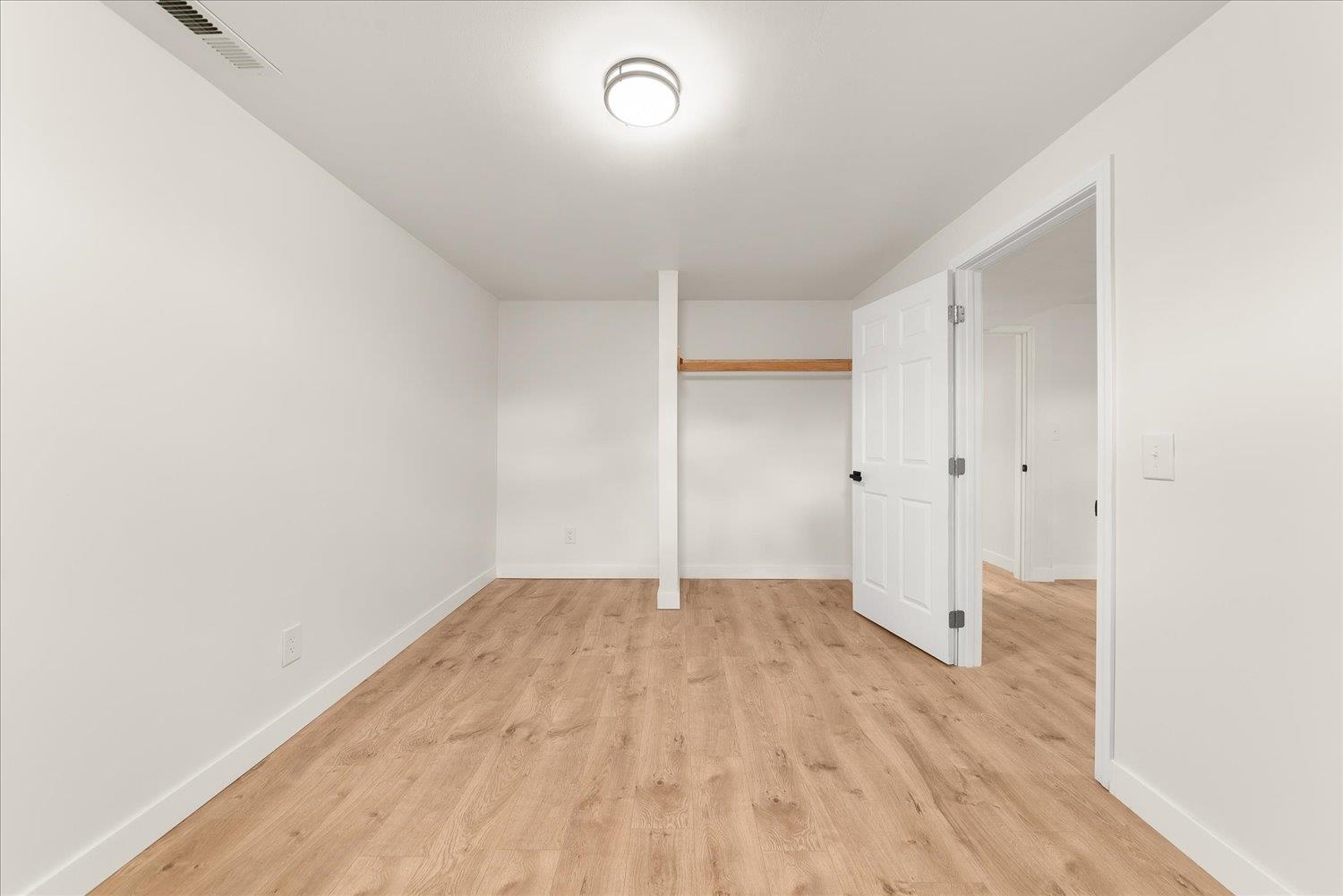 611 E Bismark Ave - Photo 19