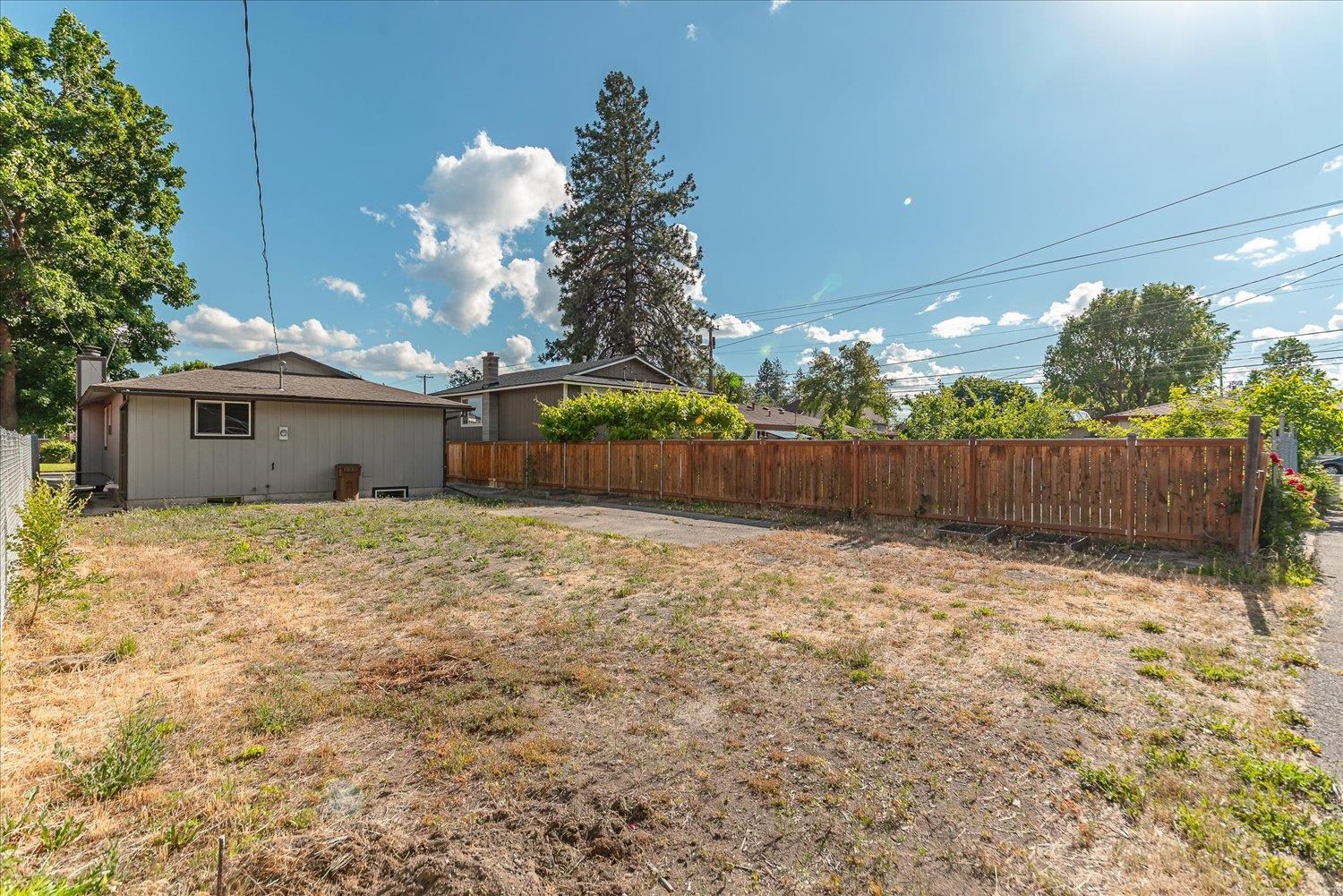 611 E Bismark Ave - Photo 26