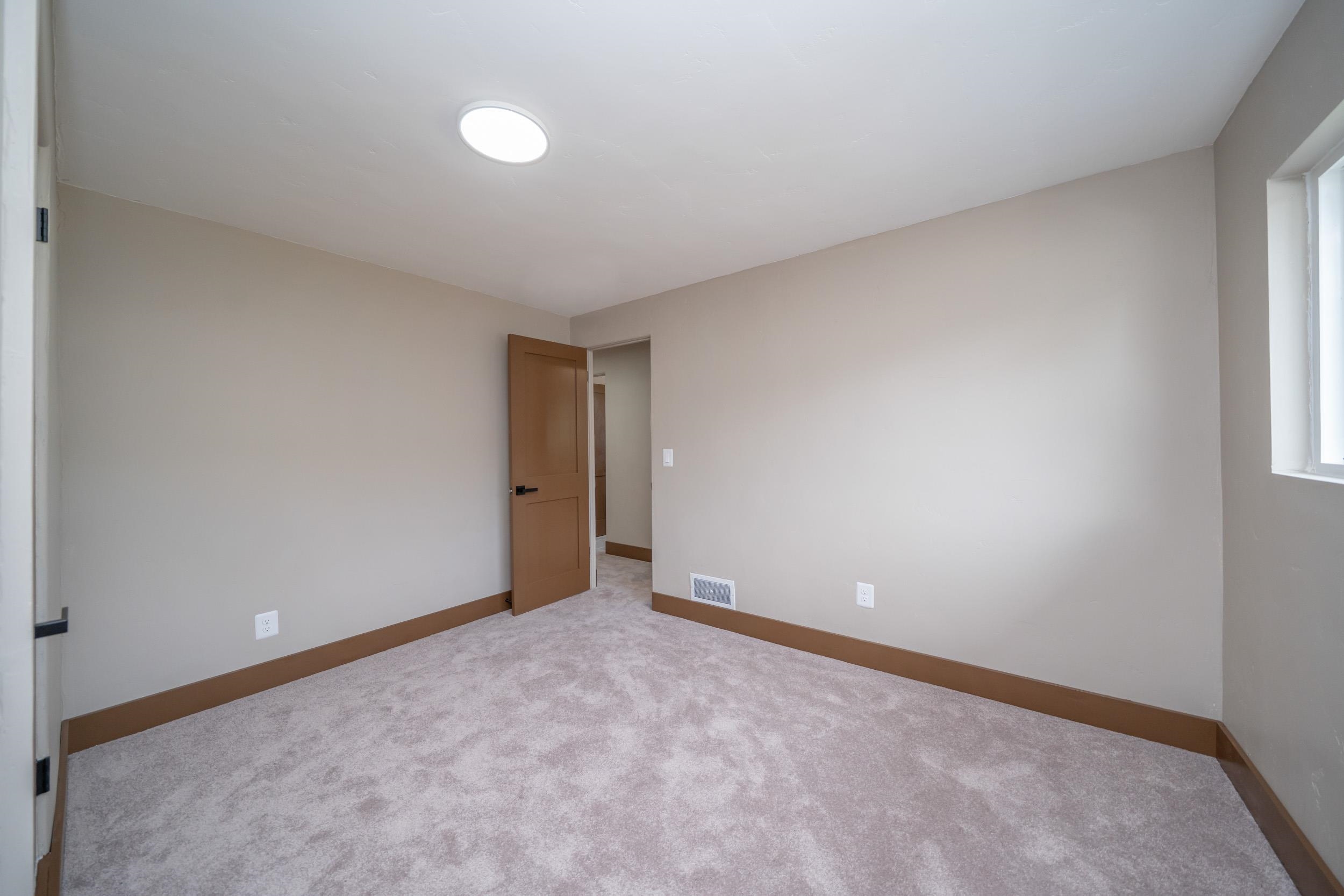 8303 E Upriver Dr - Photo 20