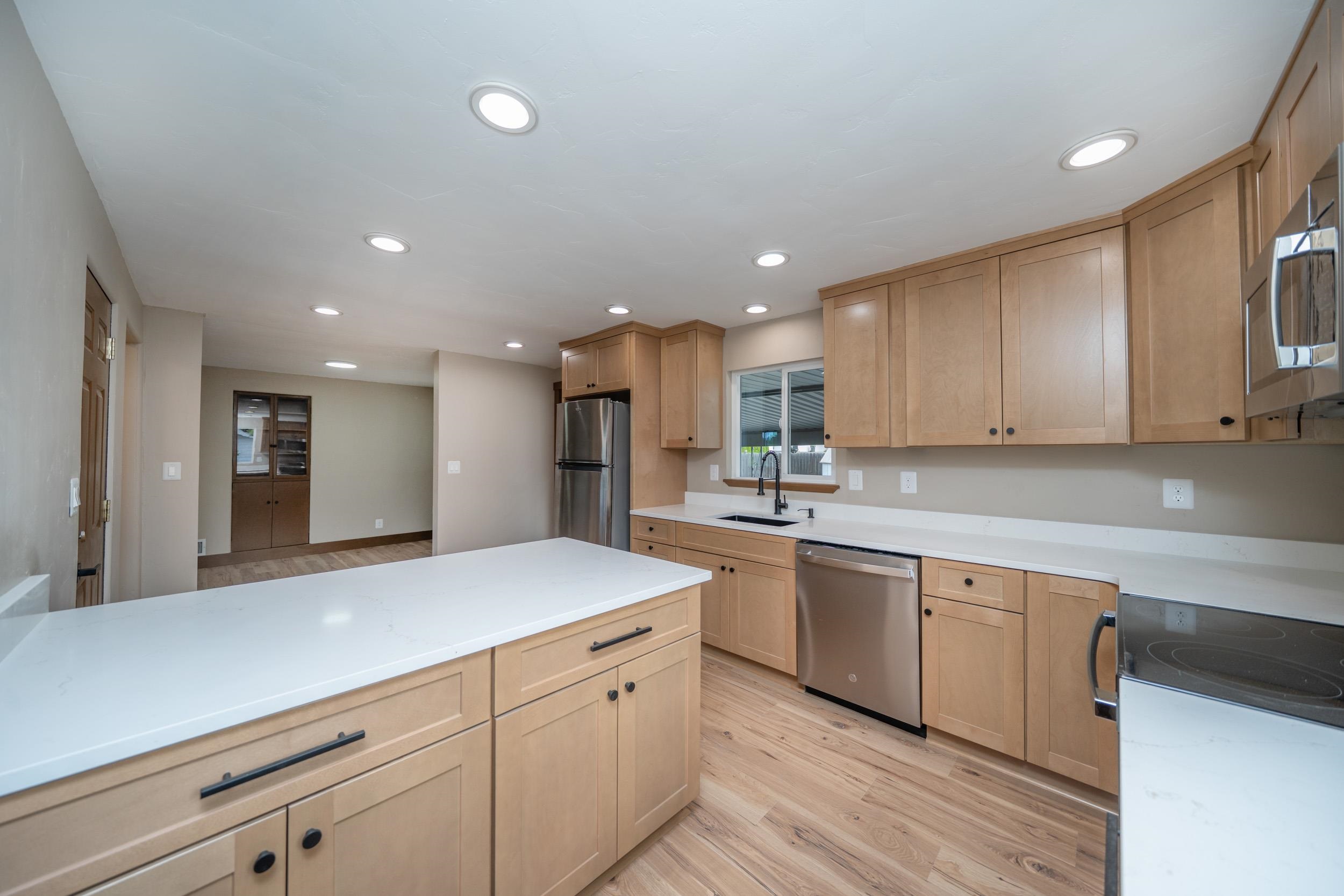 8303 E Upriver Dr - Photo 5