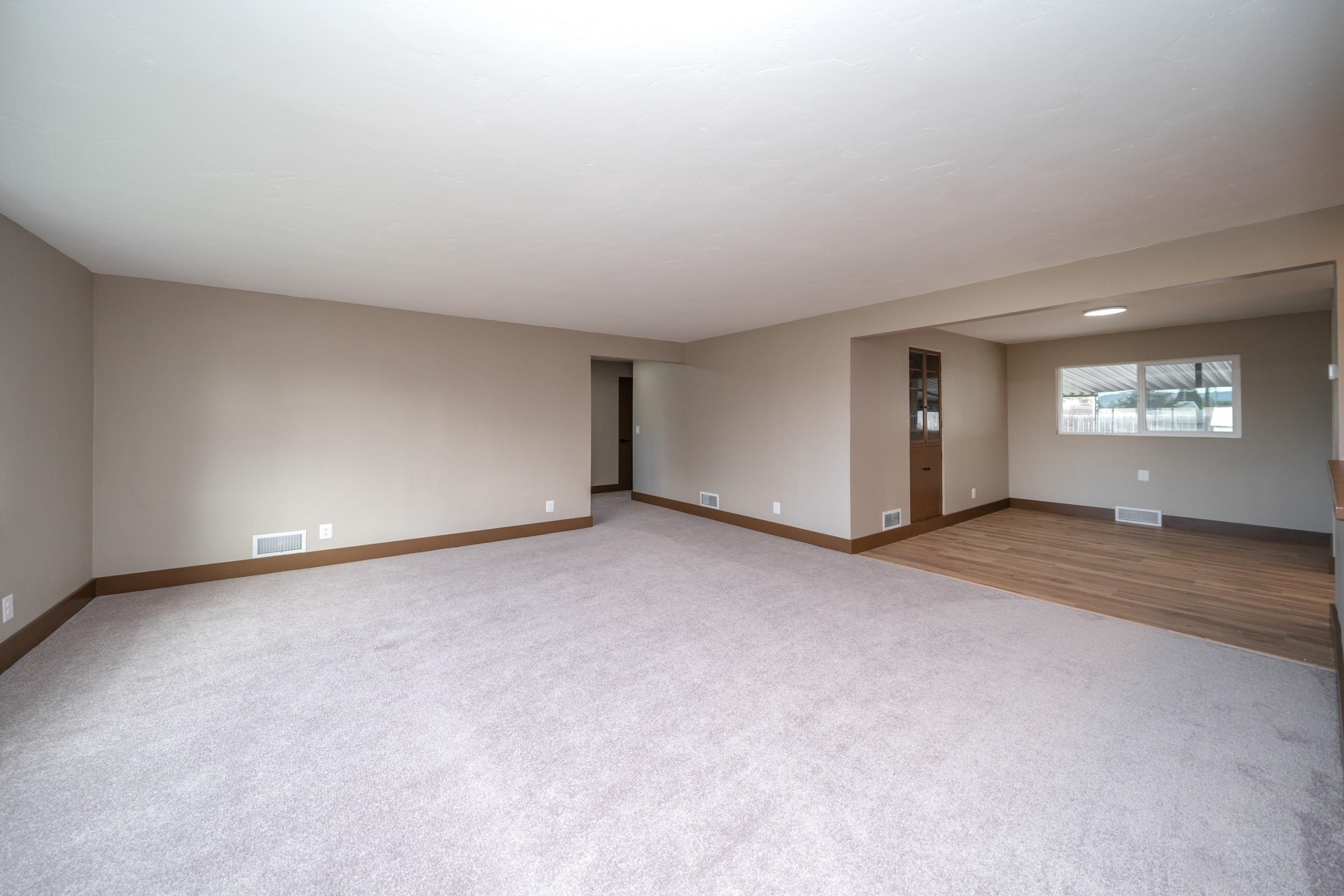 8303 E Upriver Dr - Photo 7