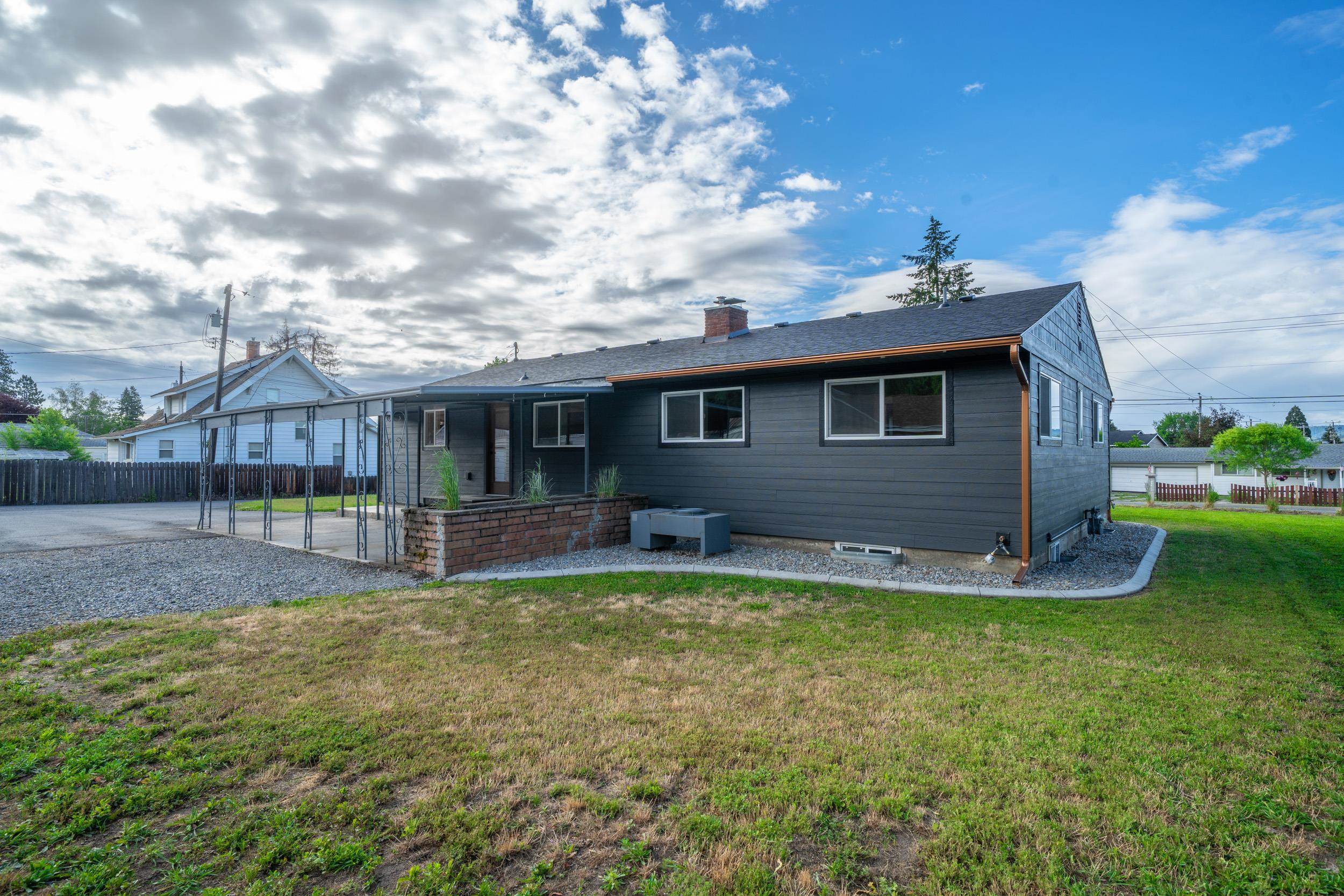 8303 E Upriver Dr - Photo 45