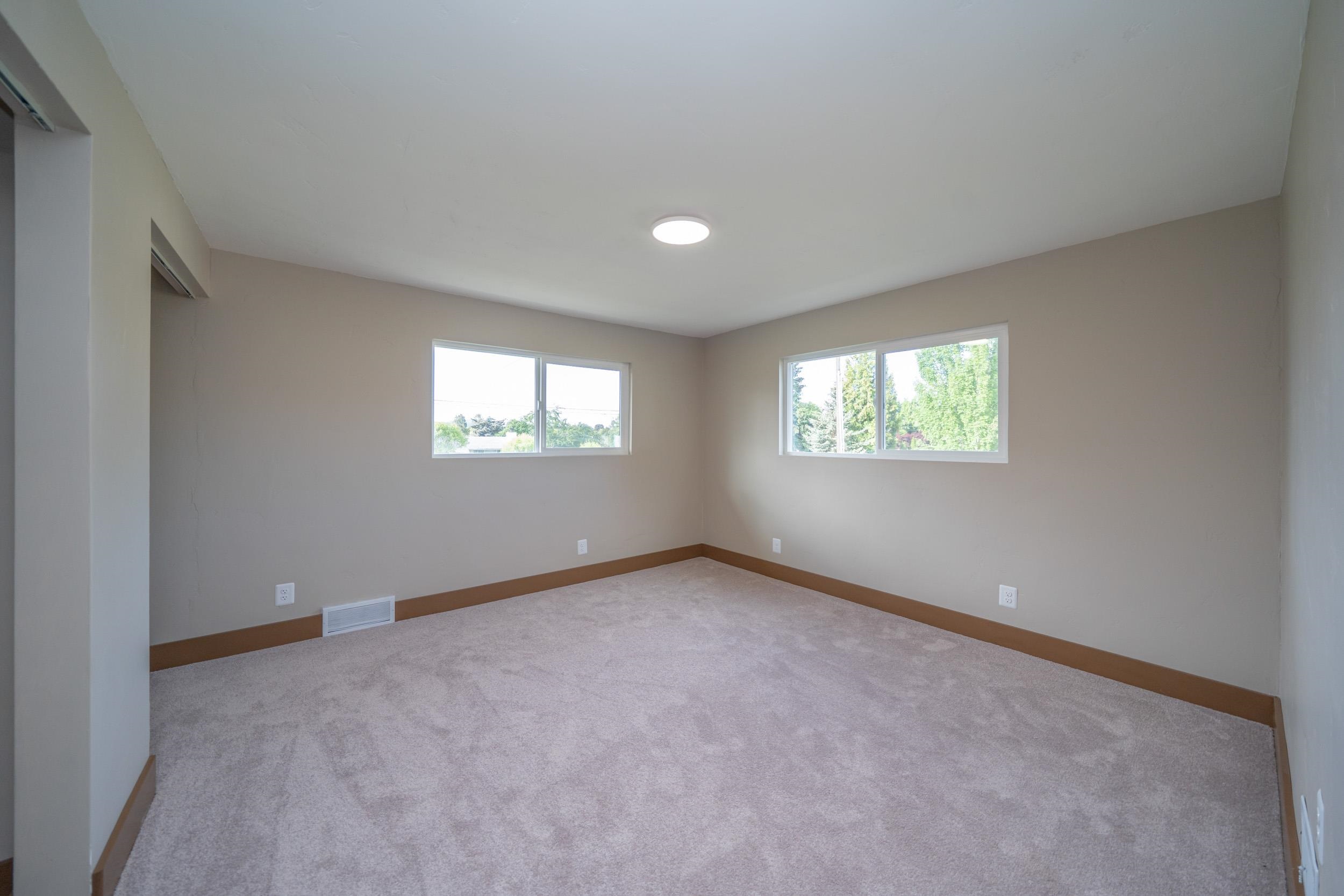8303 E Upriver Dr - Photo 15