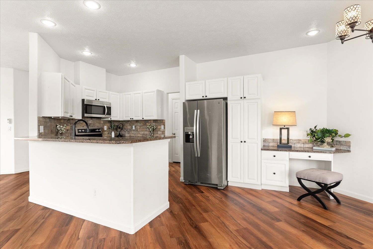 1013 N Country Club Dr - Photo 12