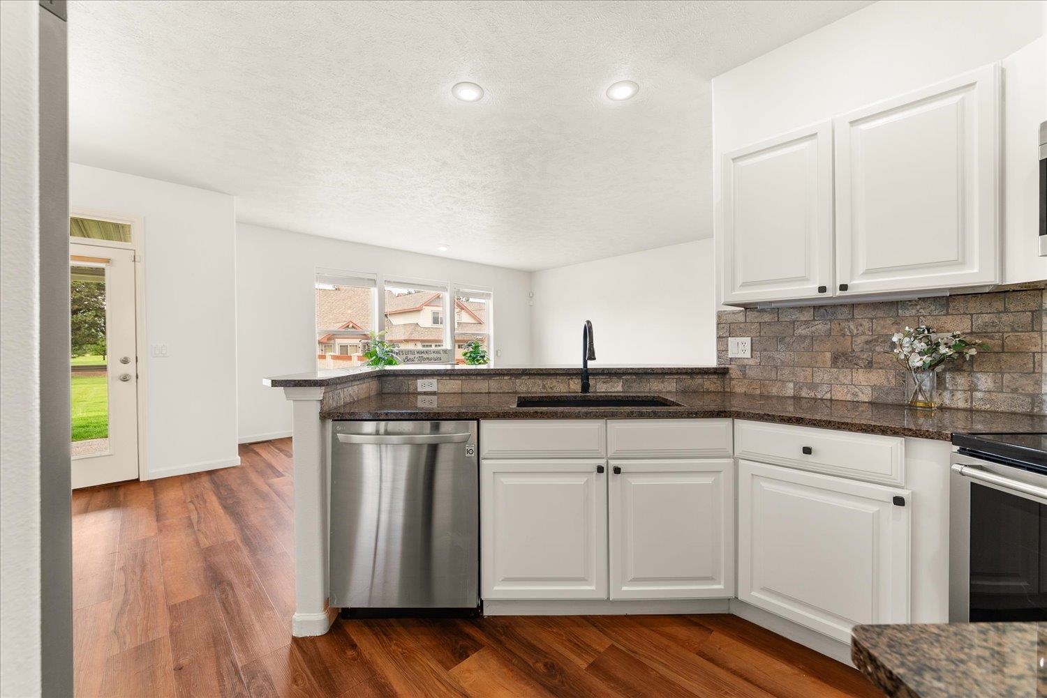 1013 N Country Club Dr - Photo 14