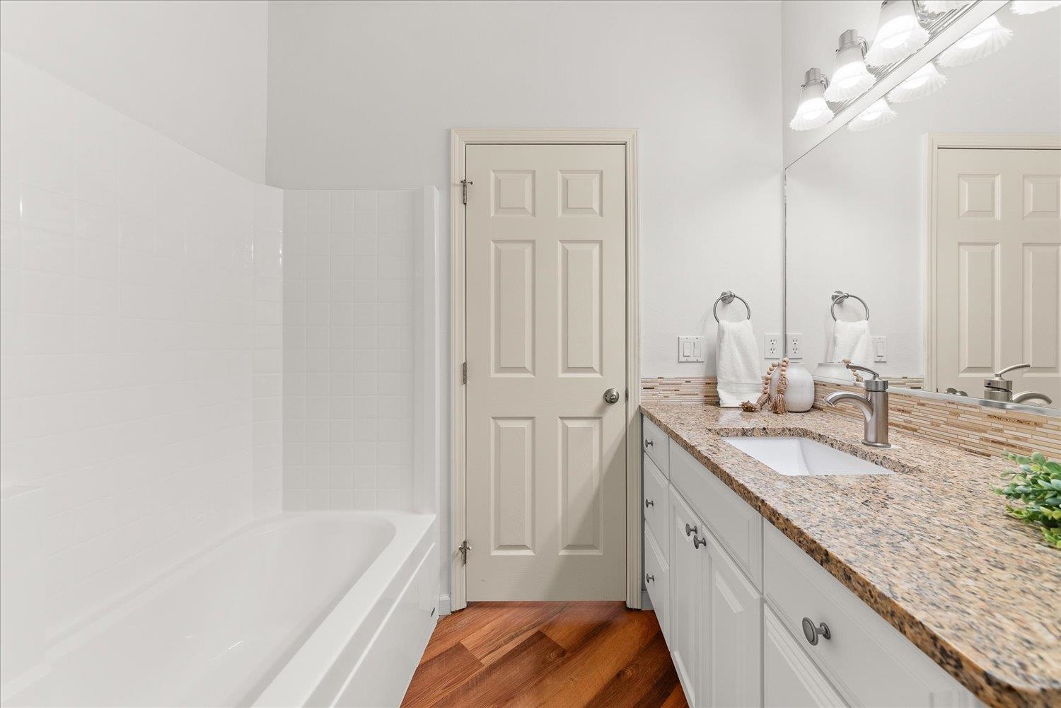 1013 N Country Club Dr - Photo 21