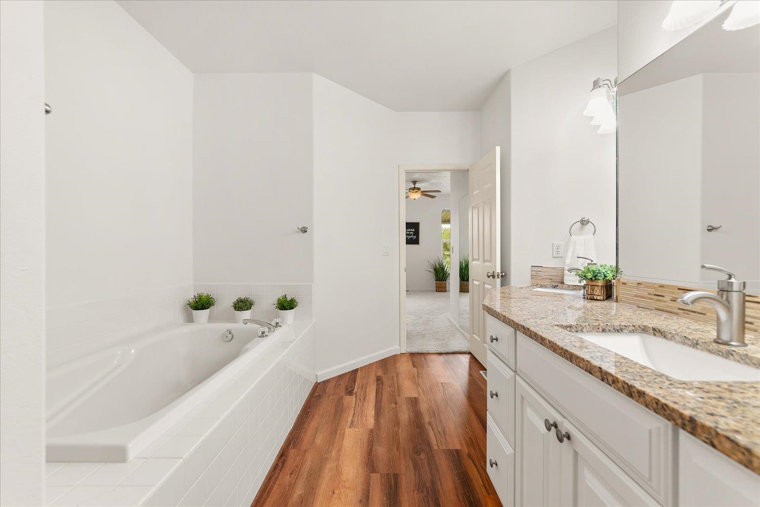 1013 N Country Club Dr - Photo 29