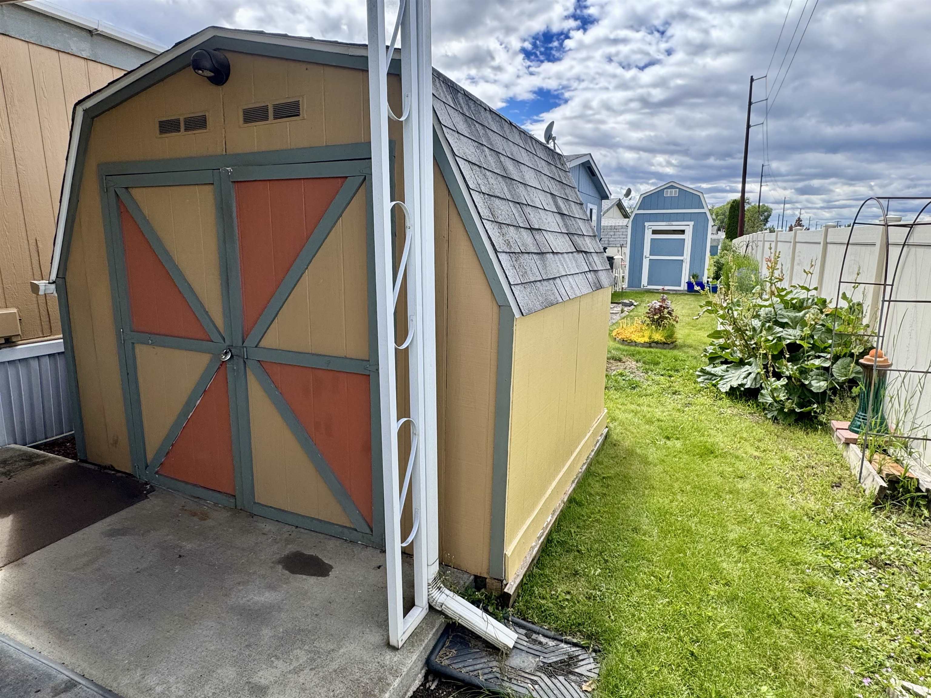 106 S Flora Rd - Photo 25