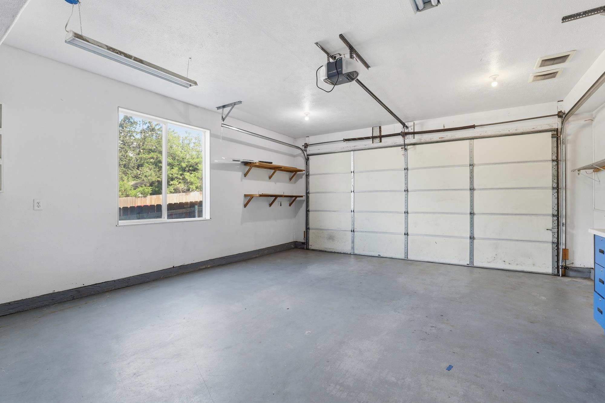 3164 E 16th Ave - Photo 34