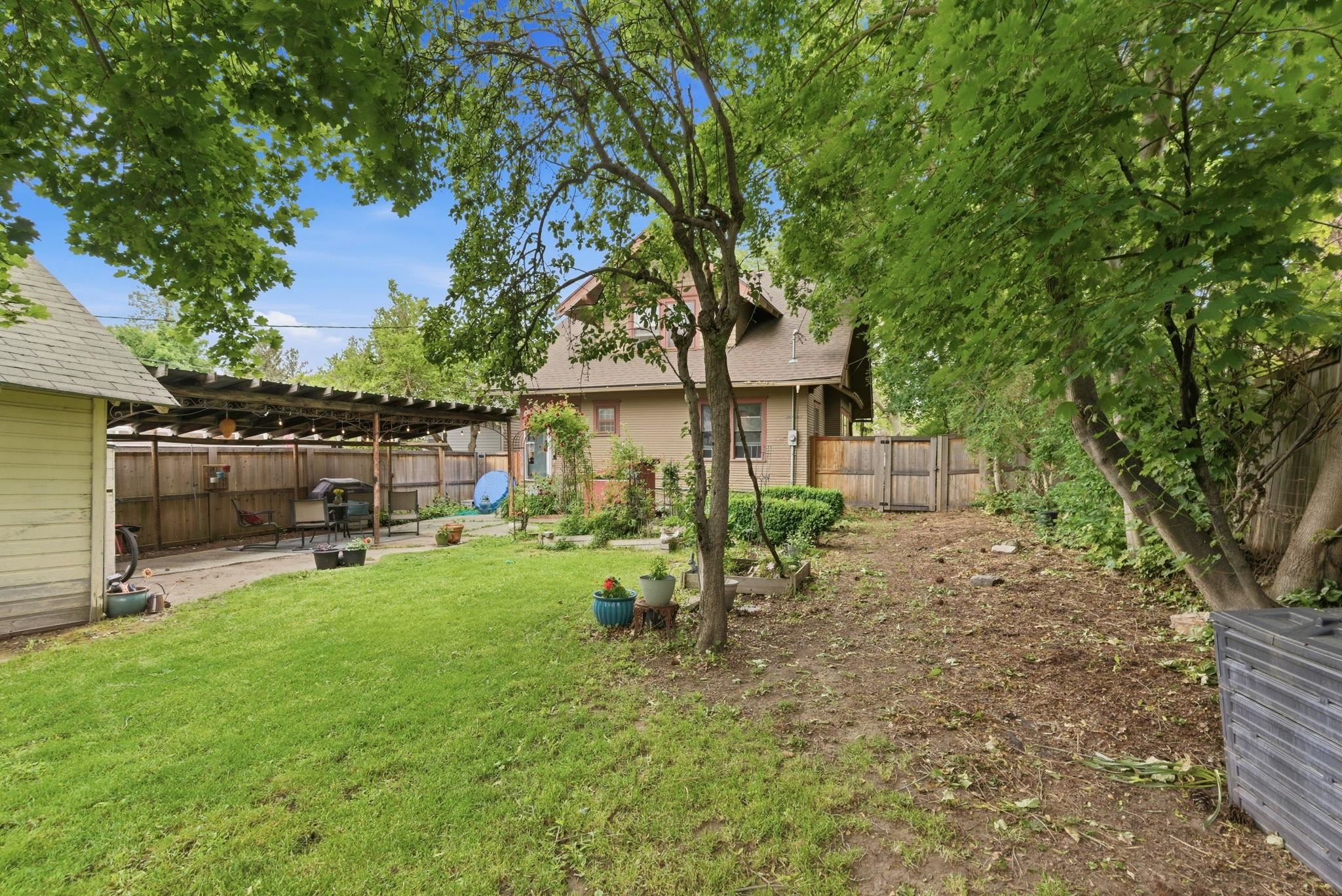 1123 W 19th Ave - Photo 44