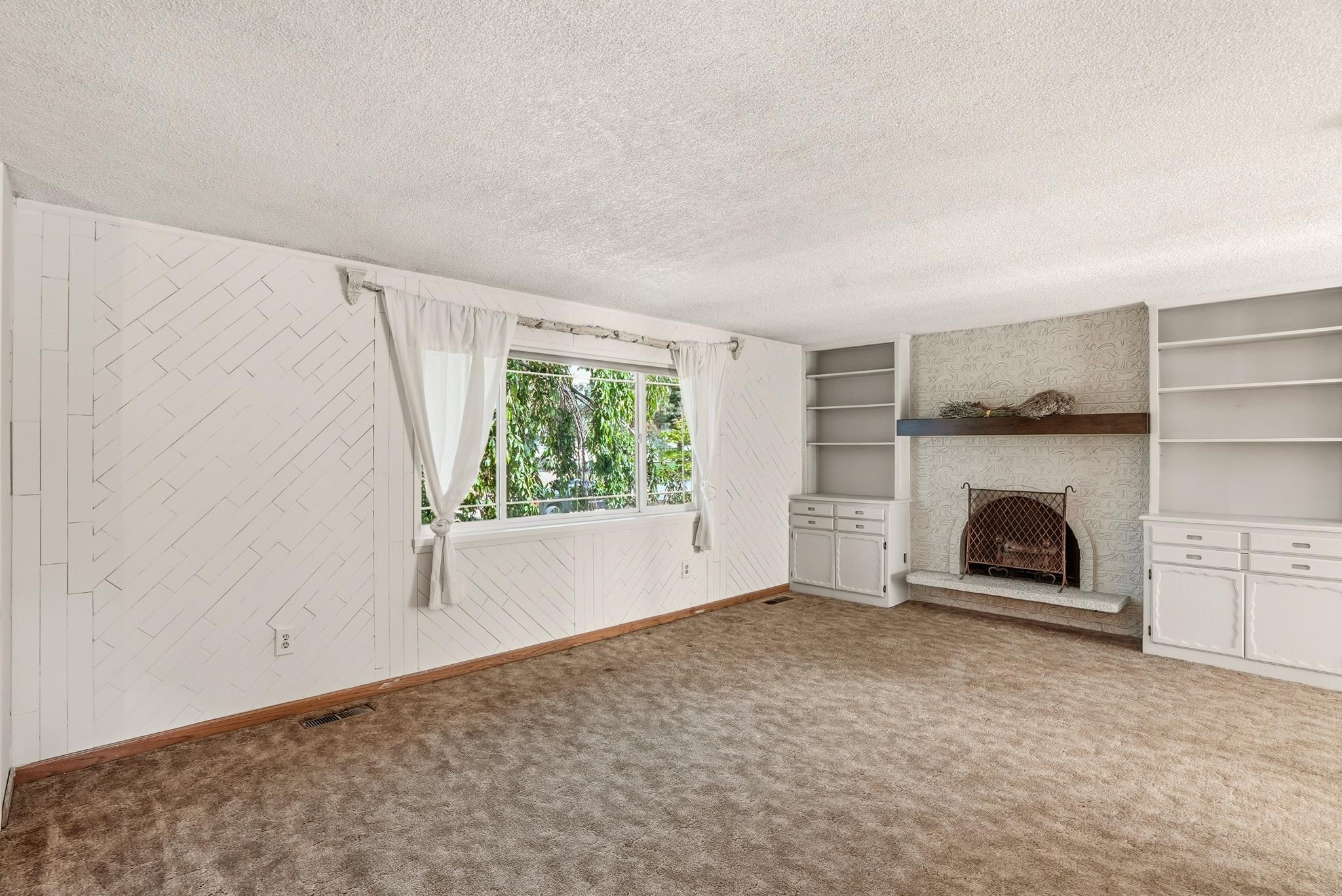 16310 N Suncrest Dr - Photo 3