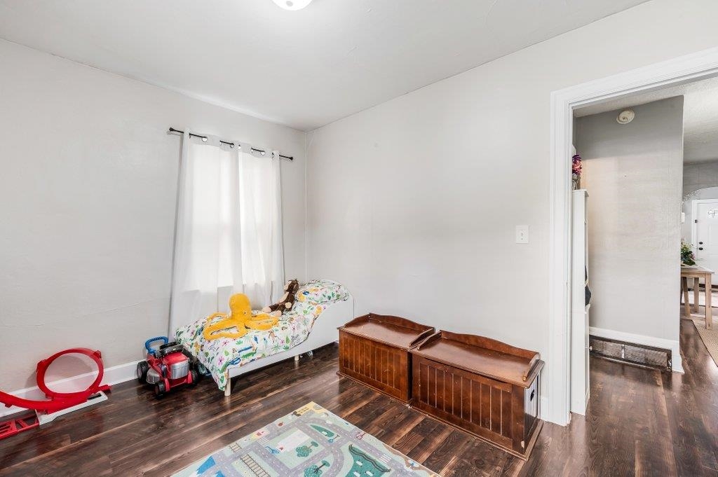 714 E Montgomery Ave - Photo 15