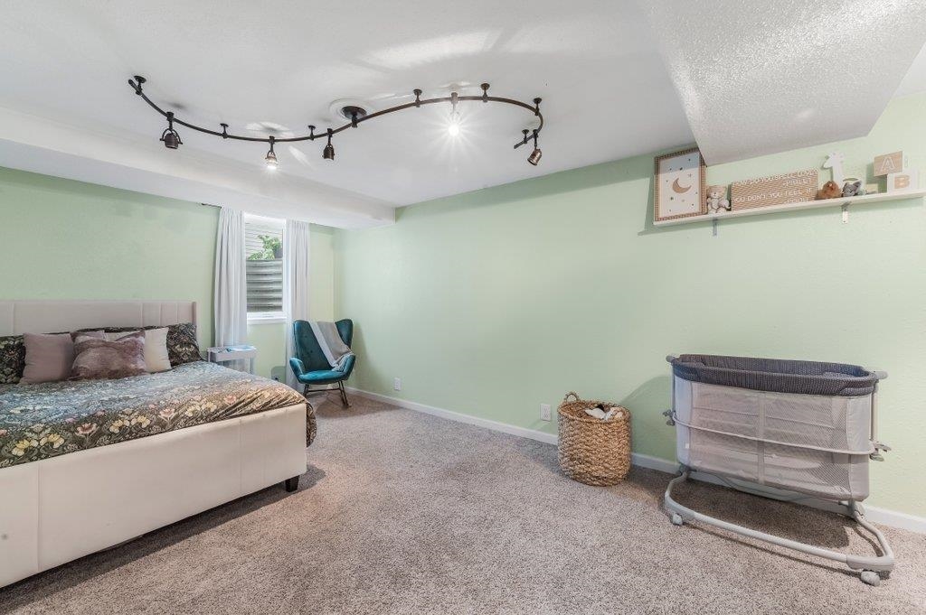 714 E Montgomery Ave - Photo 25