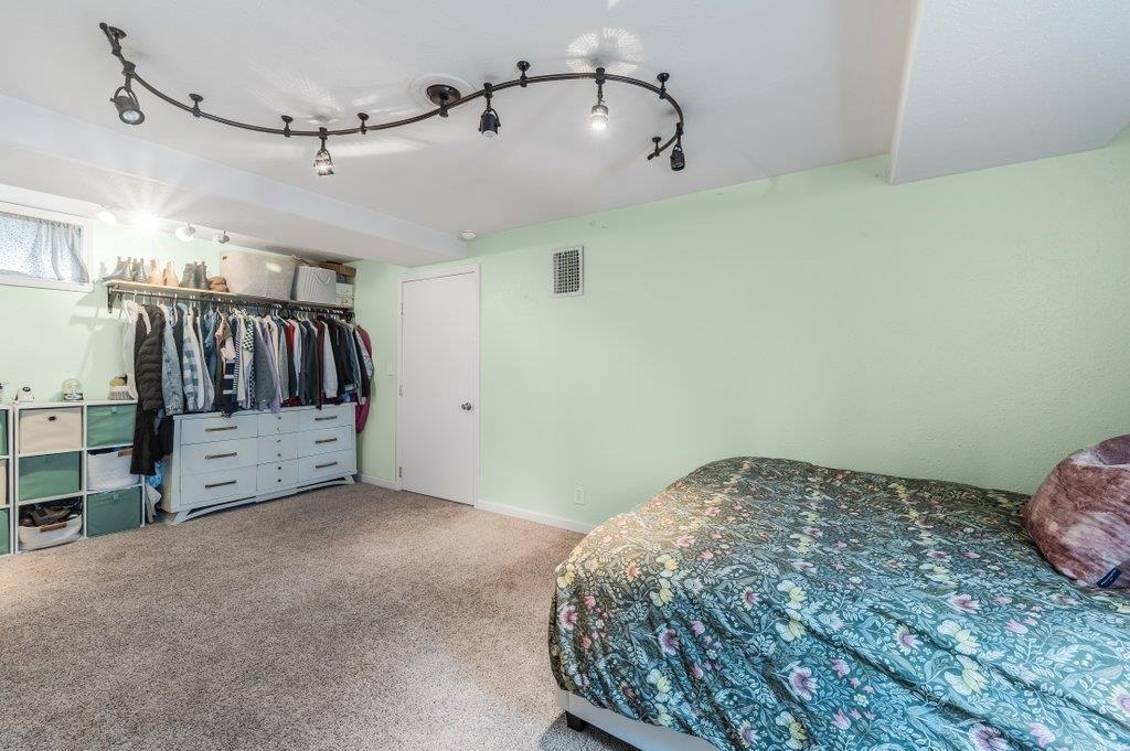 714 E Montgomery Ave - Photo 27
