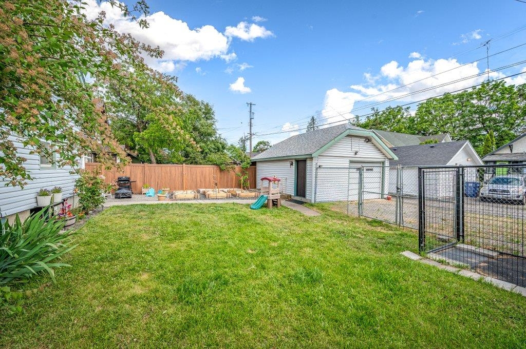 714 E Montgomery Ave - Photo 34