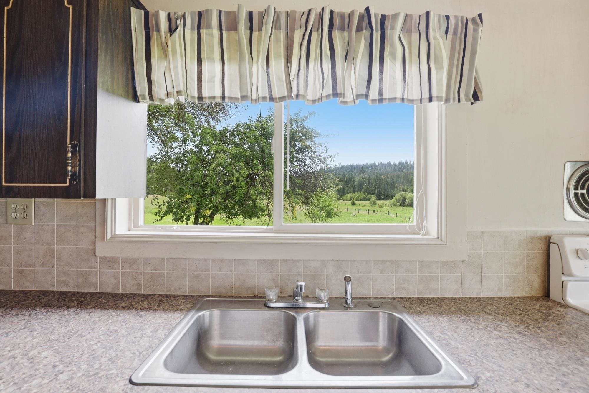 320871 Highway 2 - Photo 13