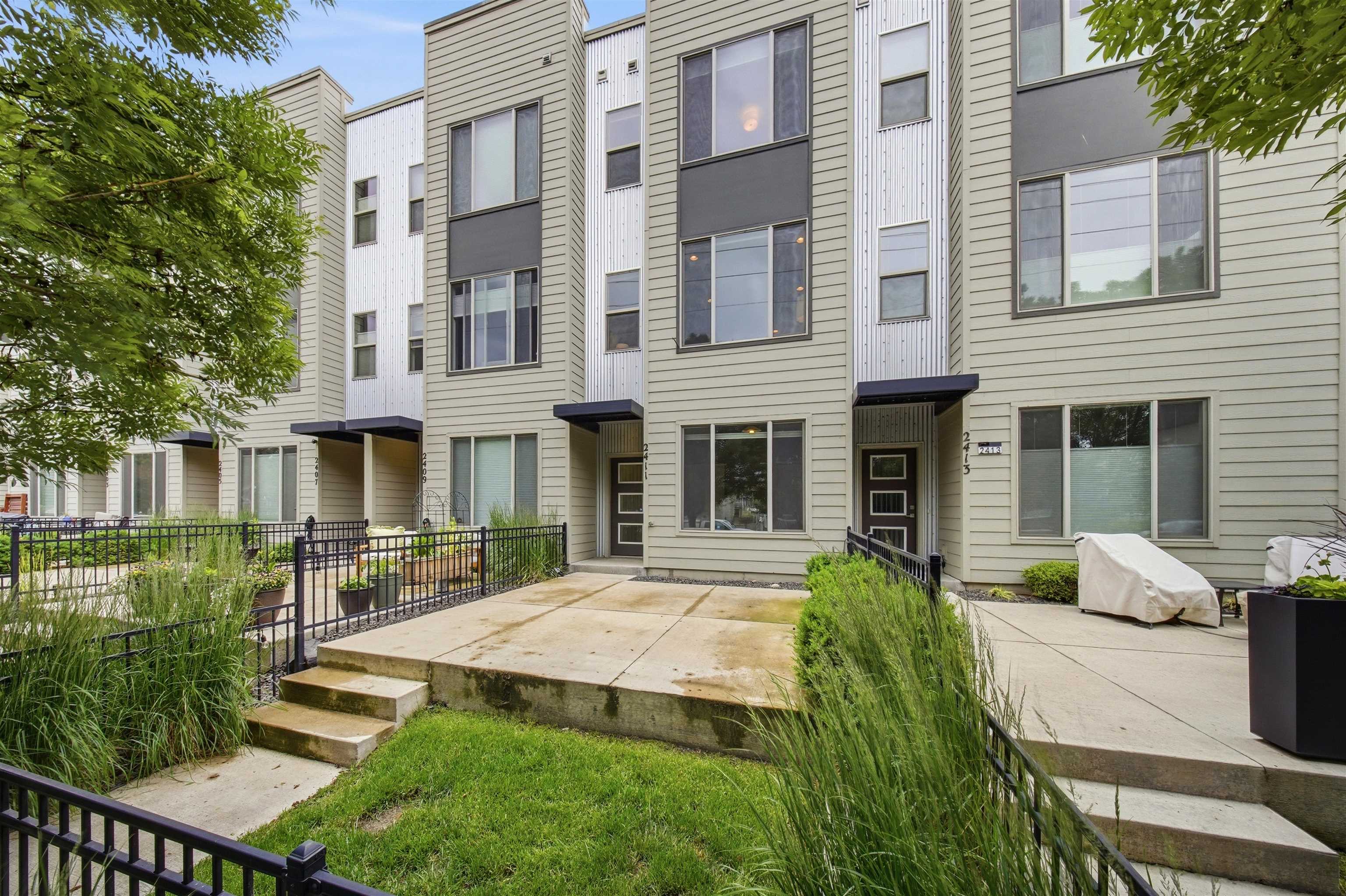 2411 W Bridge Ave - Photo 34