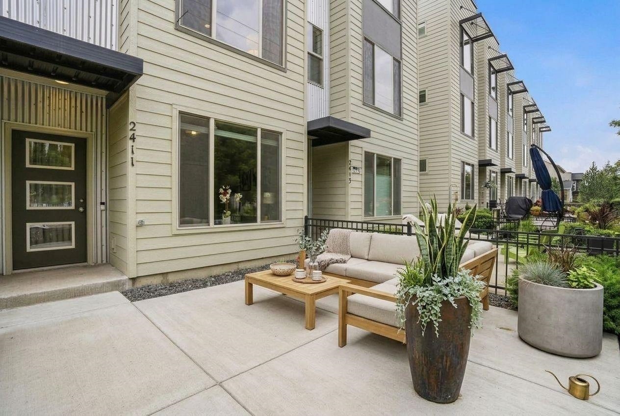 2411 W Bridge Ave - Photo 4