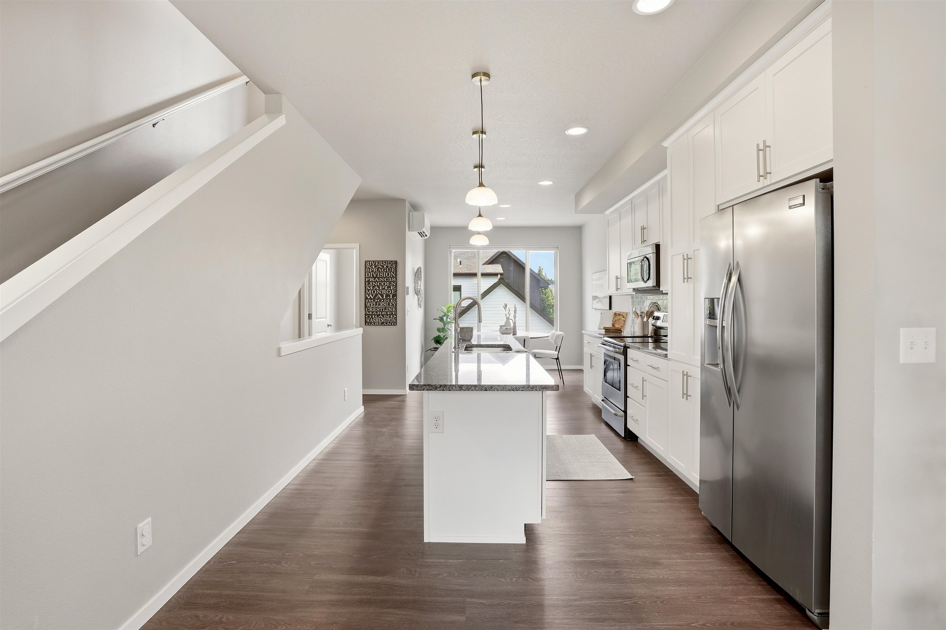 2411 W Bridge Ave - Photo 10