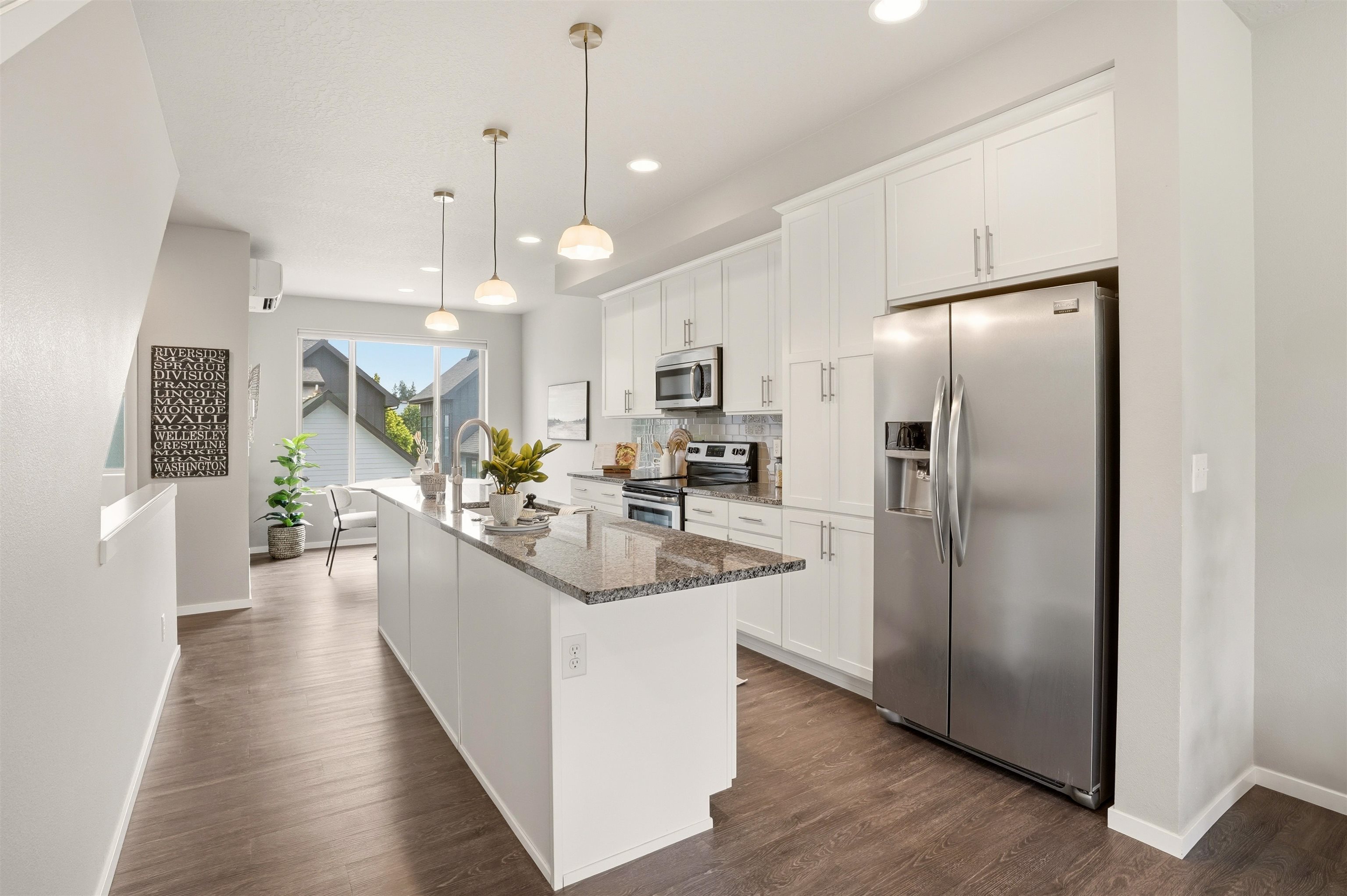 2411 W Bridge Ave - Photo 11
