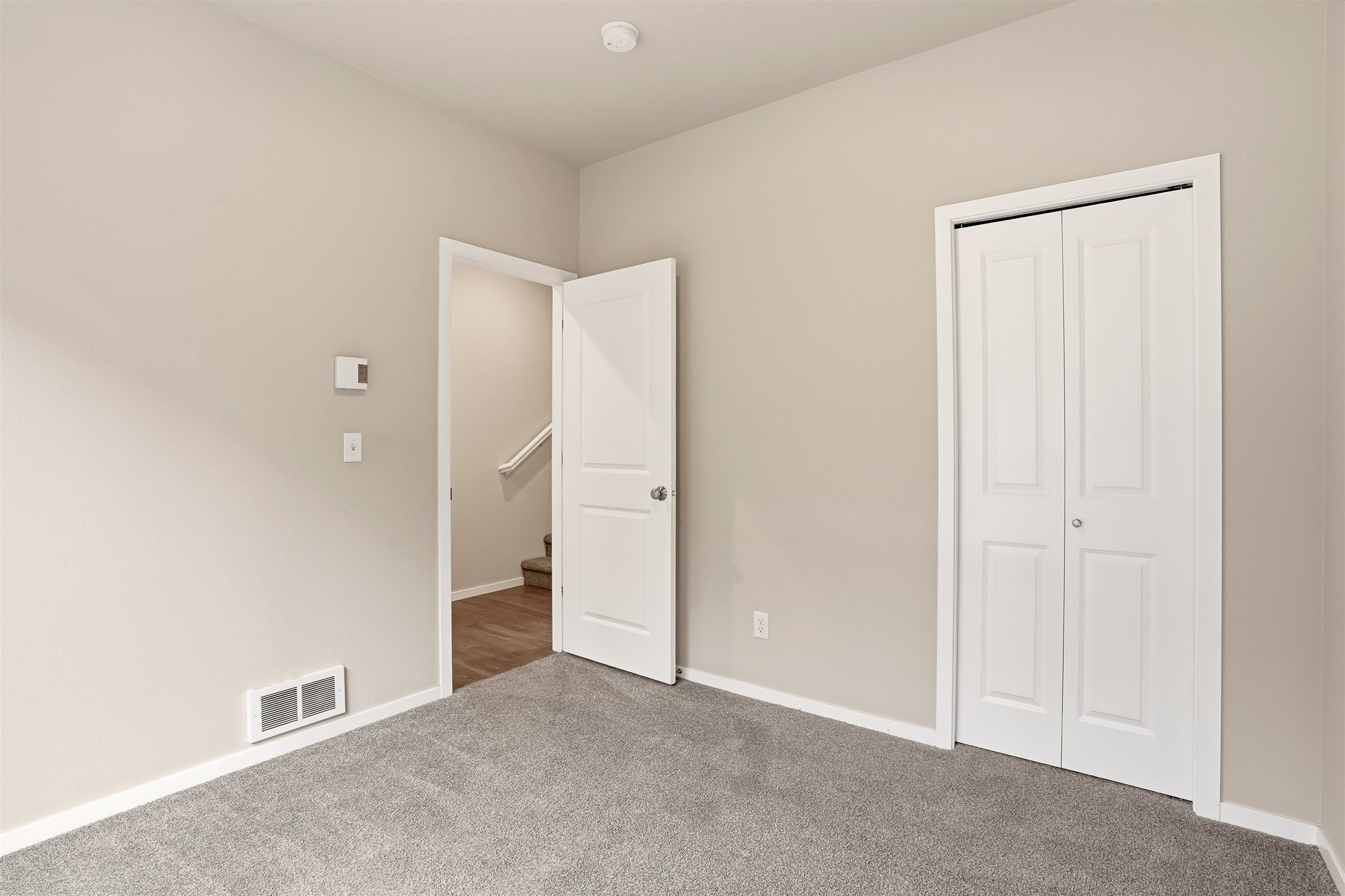 2411 W Bridge Ave - Photo 6