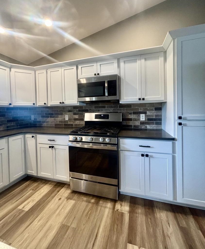 1306 Inez Way - Photo 13