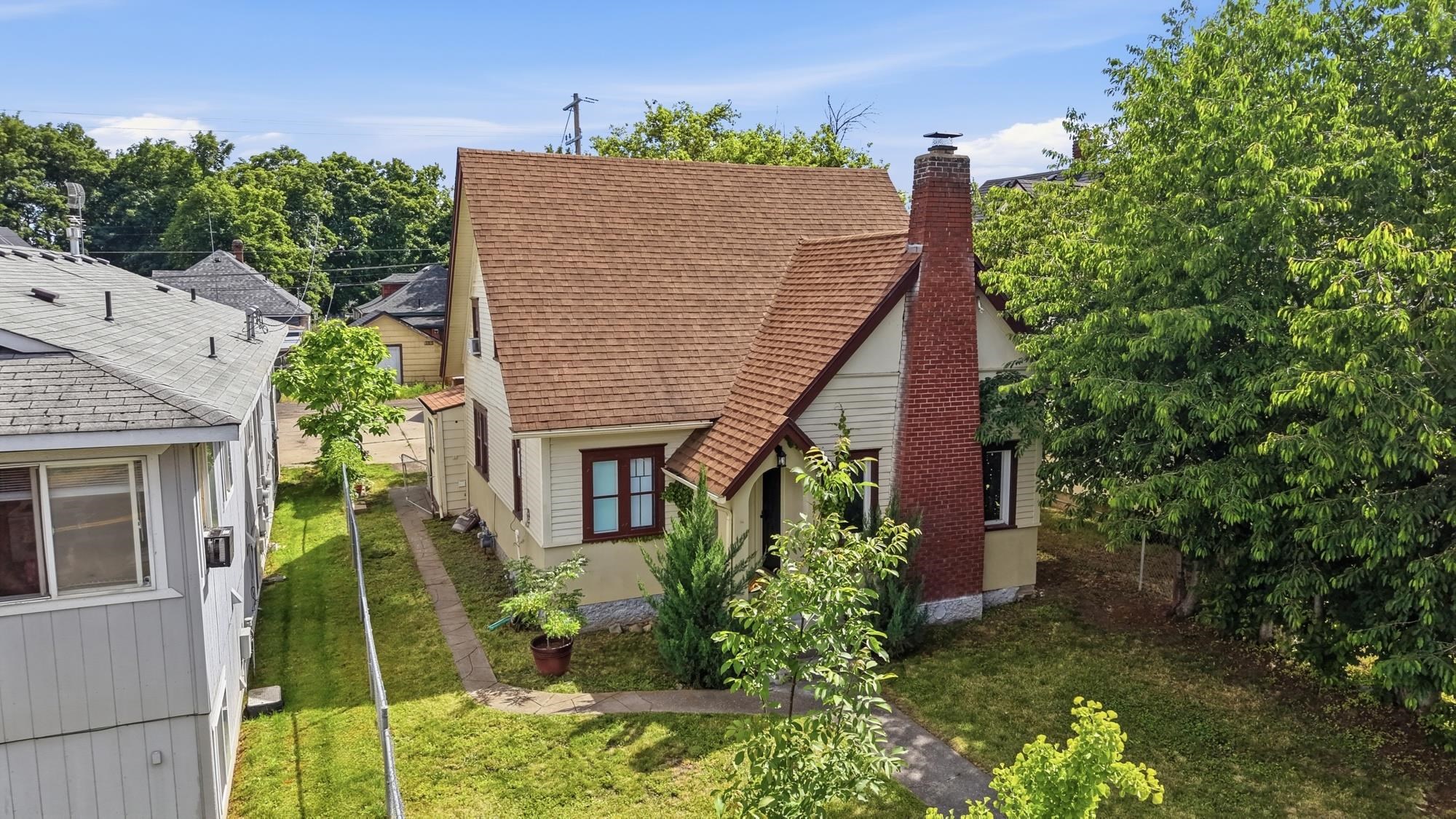 2321 W Boone Ave - Photo 3
