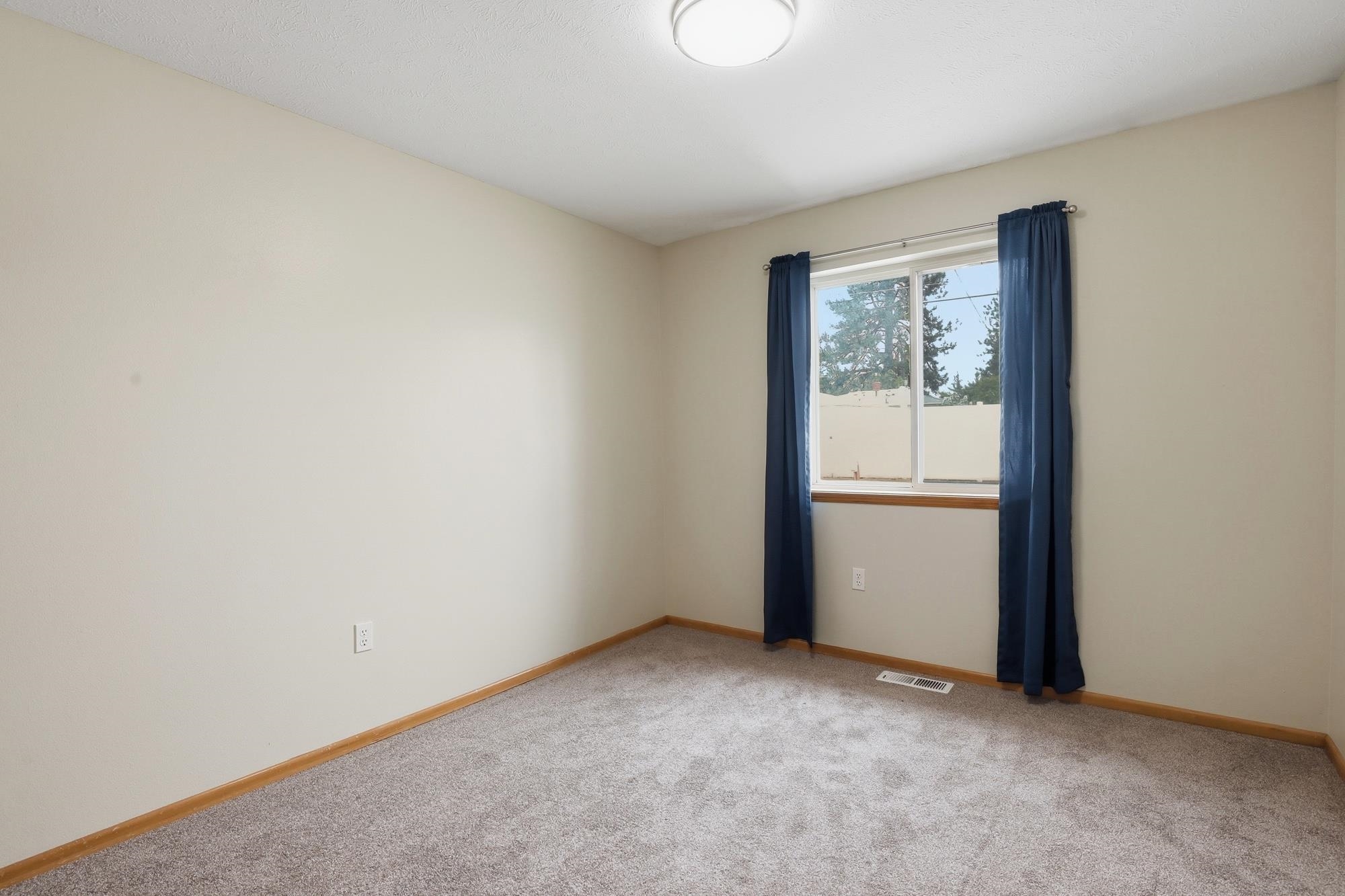 1224 W Rowan Ave - Photo 14