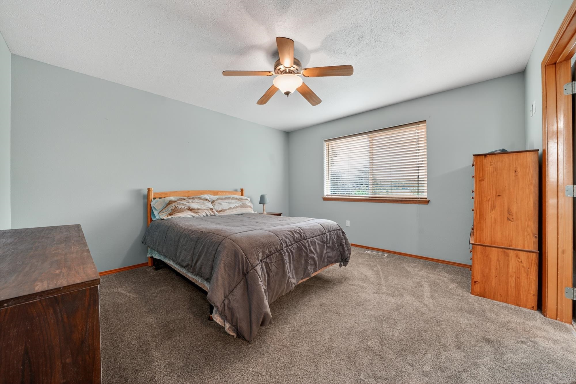 18520 E 9th Ct - Photo 17