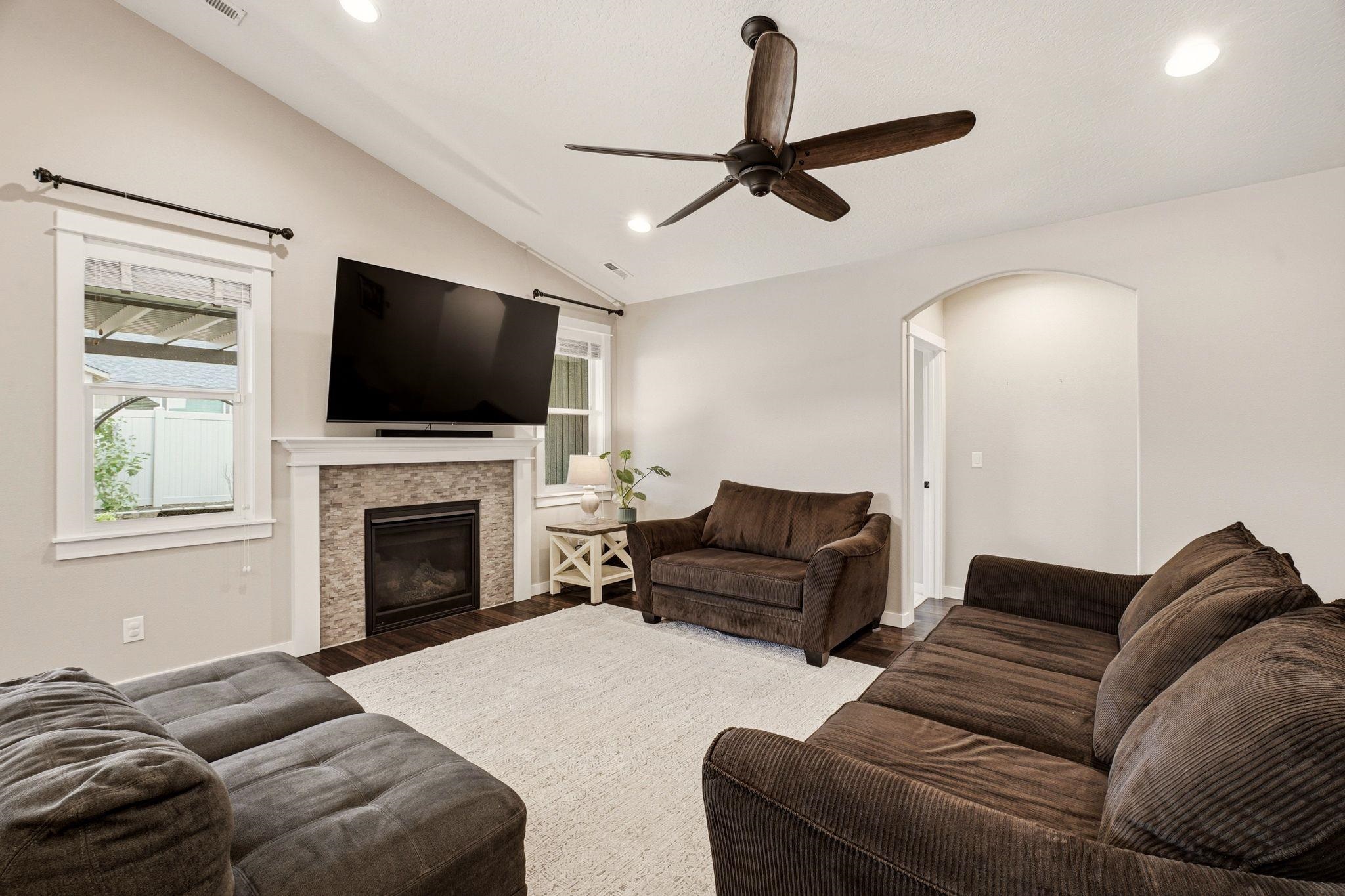 716 Osprey Dr - Photo 6
