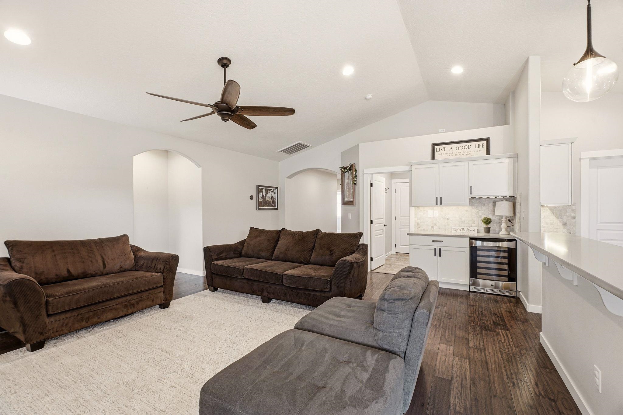 716 Osprey Dr - Photo 9