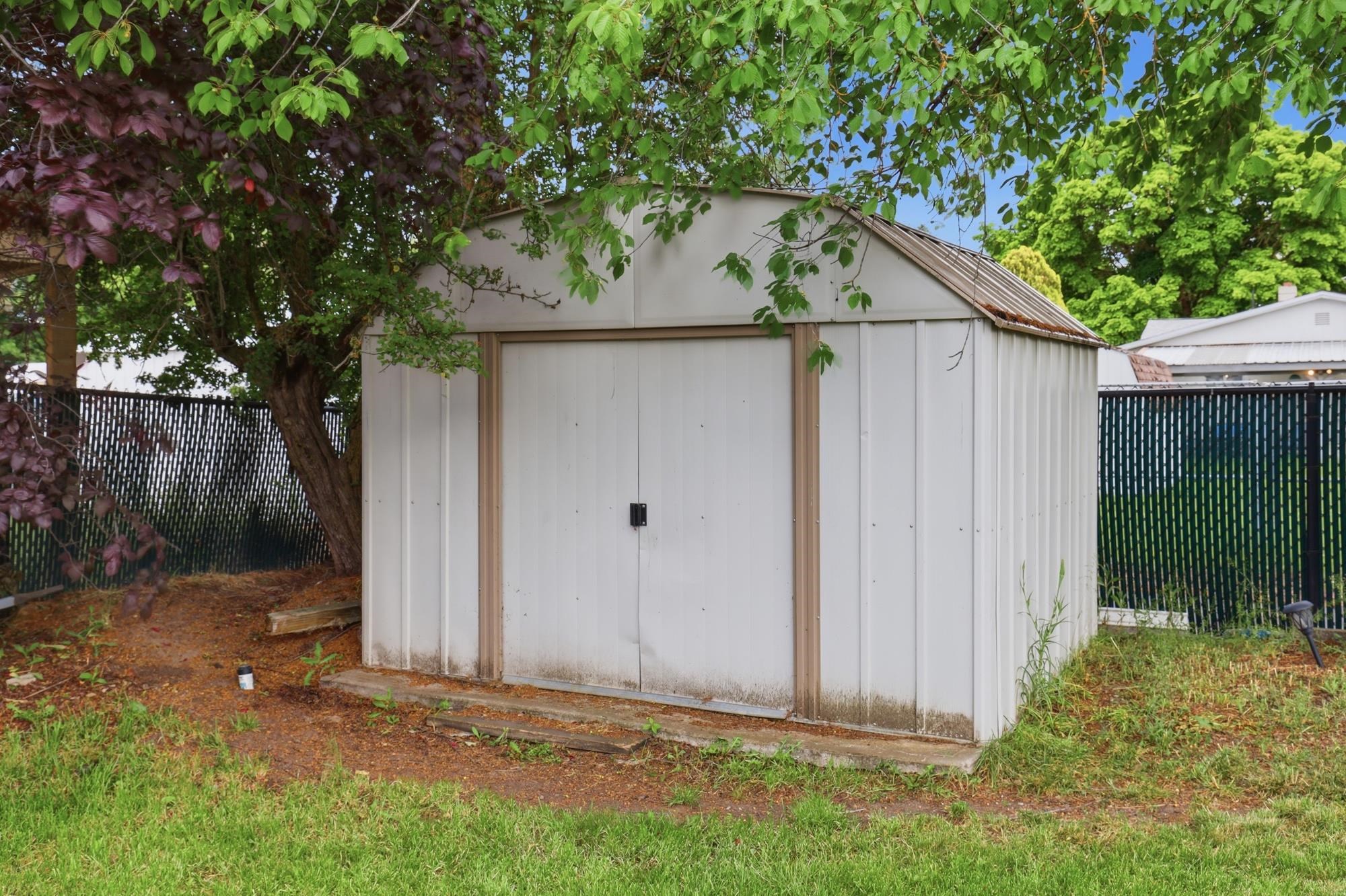 718 E Dalke Ave - Photo 33