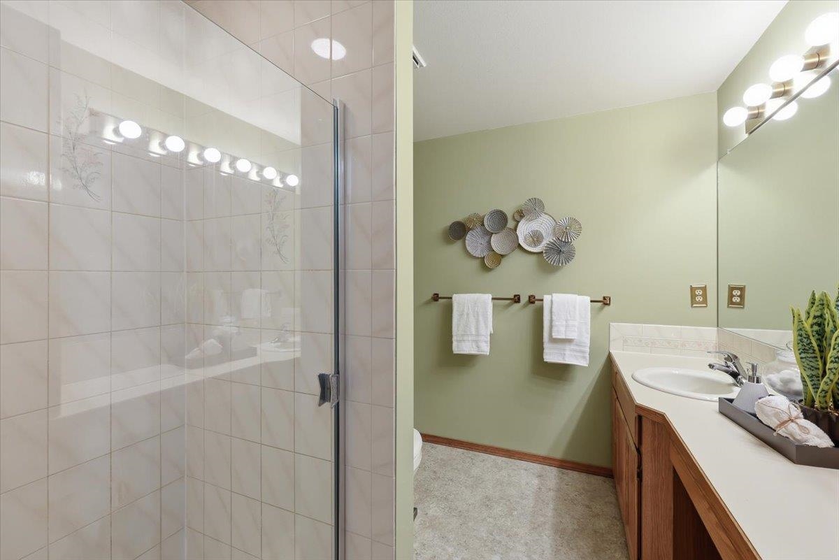 3819 S Alder Dr - Photo 9