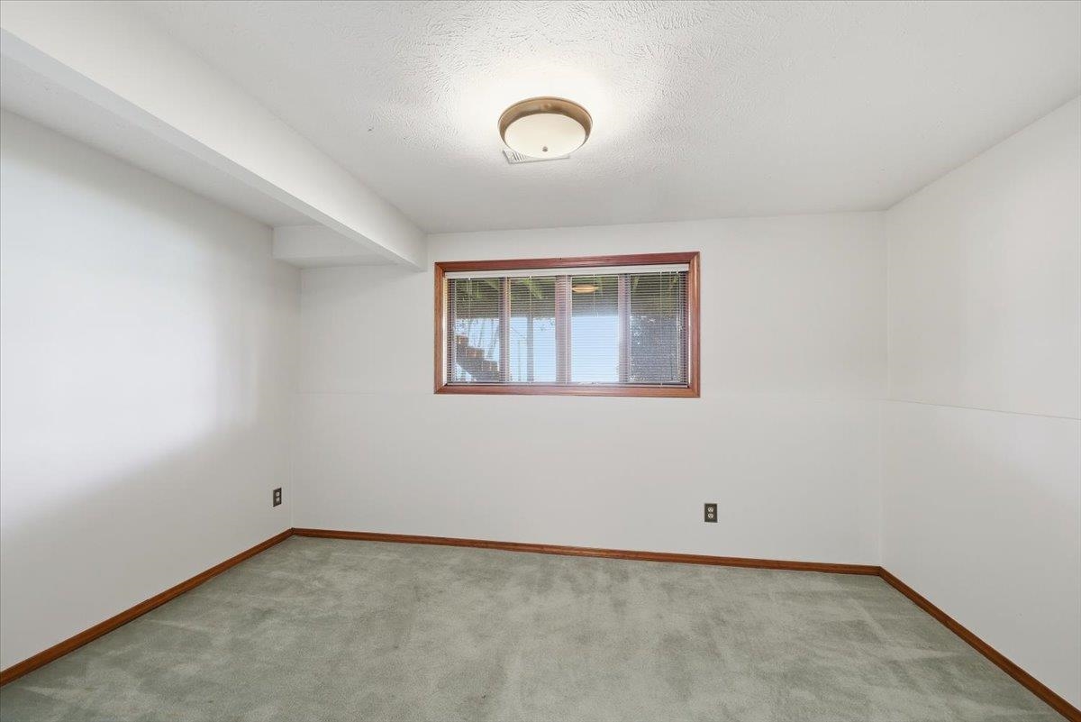 3819 S Alder Dr - Photo 14