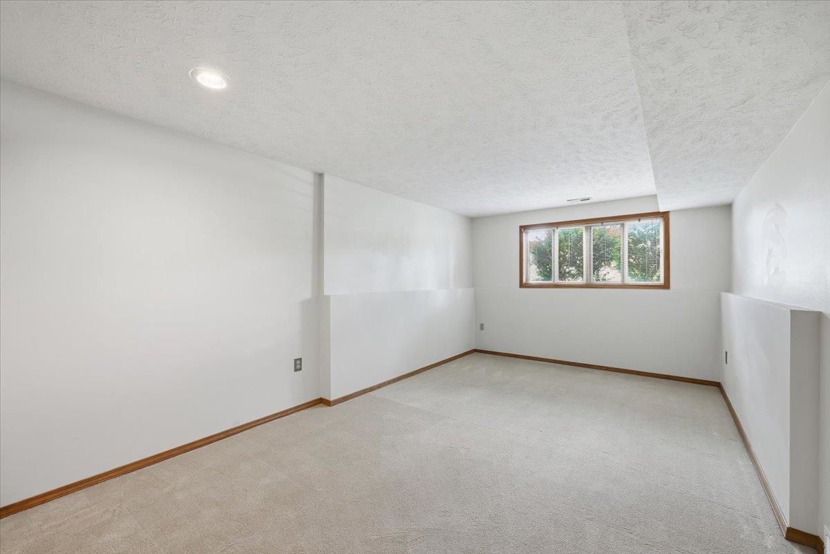 3819 S Alder Dr - Photo 15