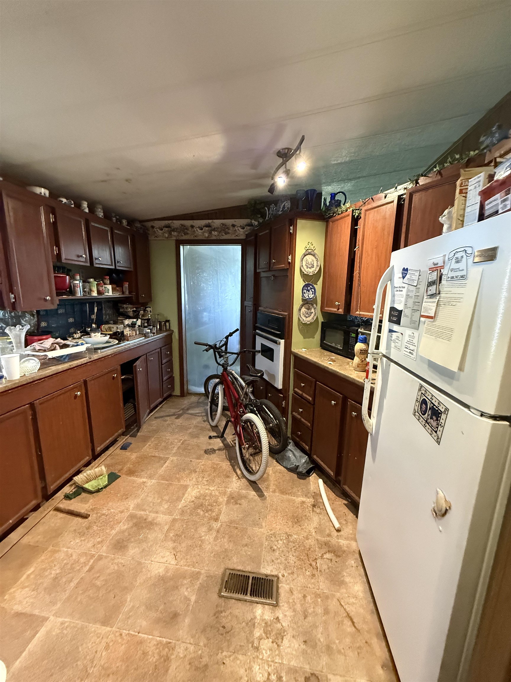 29623 N Cedar Rd - Photo 4