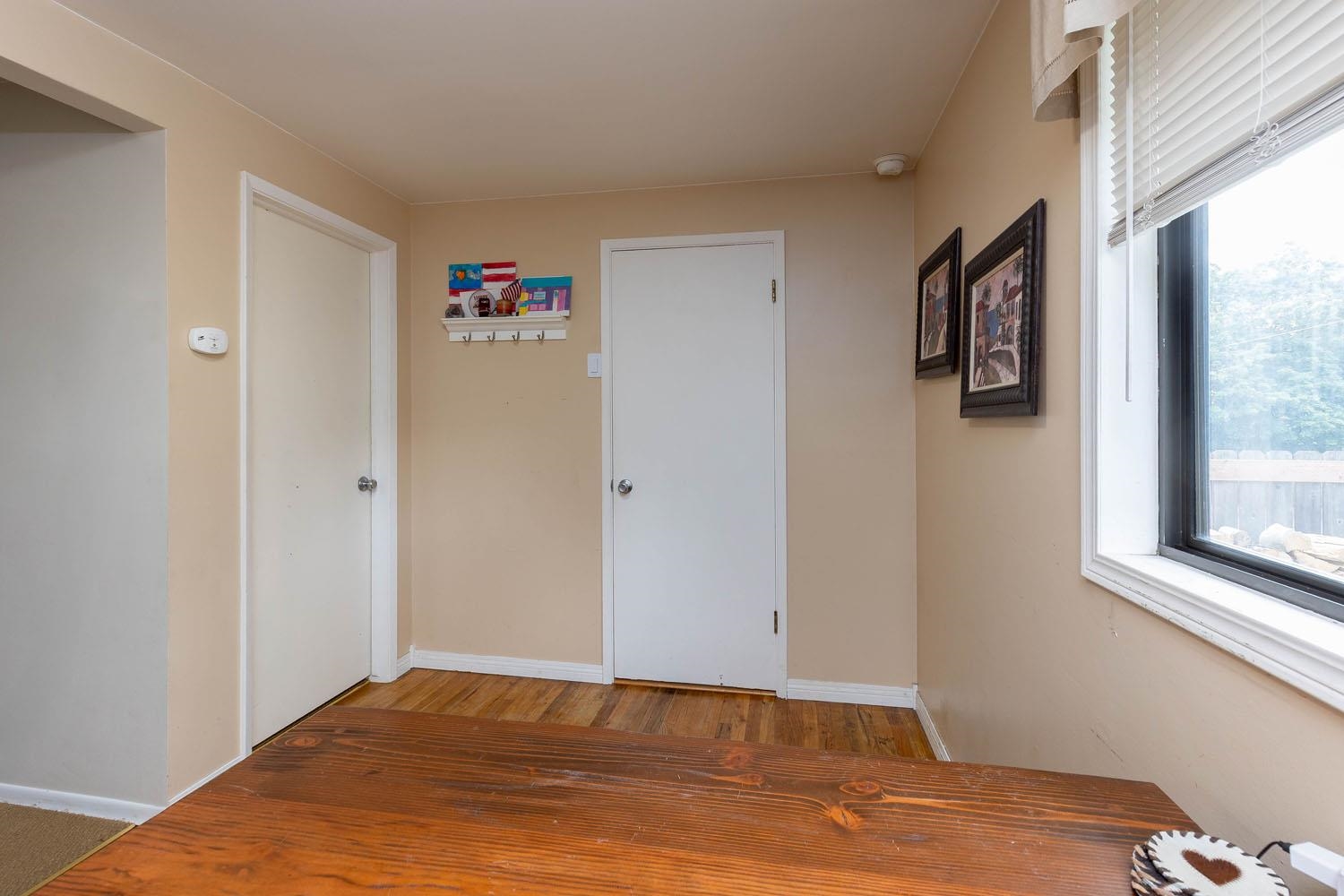 2430 W Bruce Ave - Photo 10
