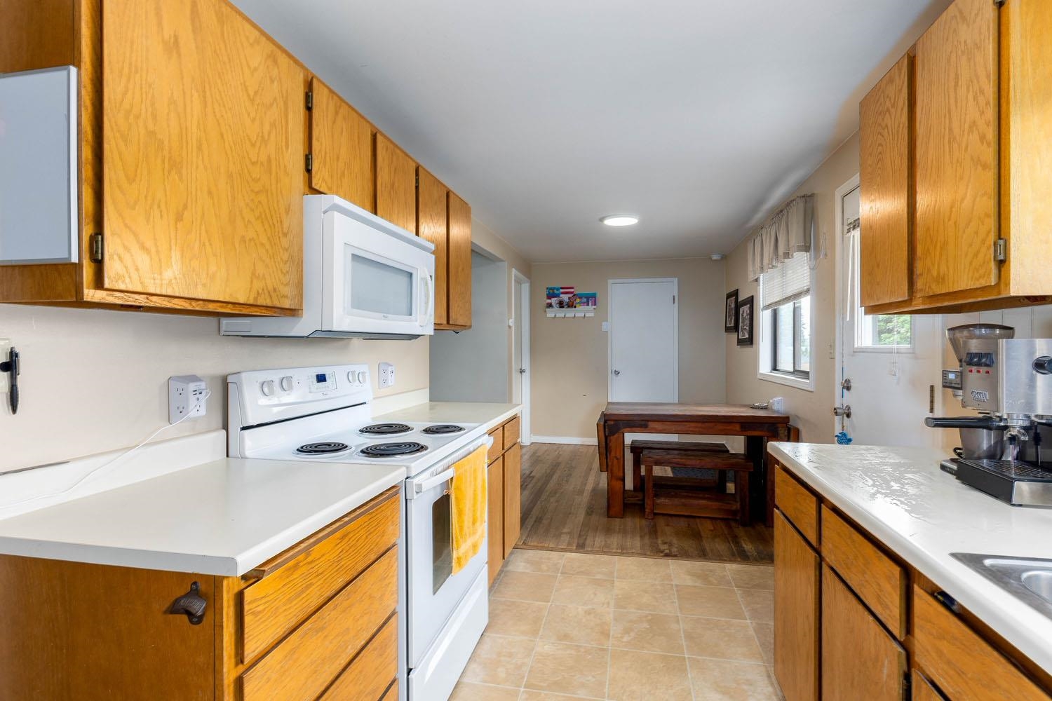 2430 W Bruce Ave - Photo 12