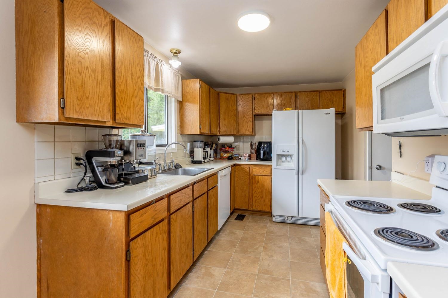 2430 W Bruce Ave - Photo 14