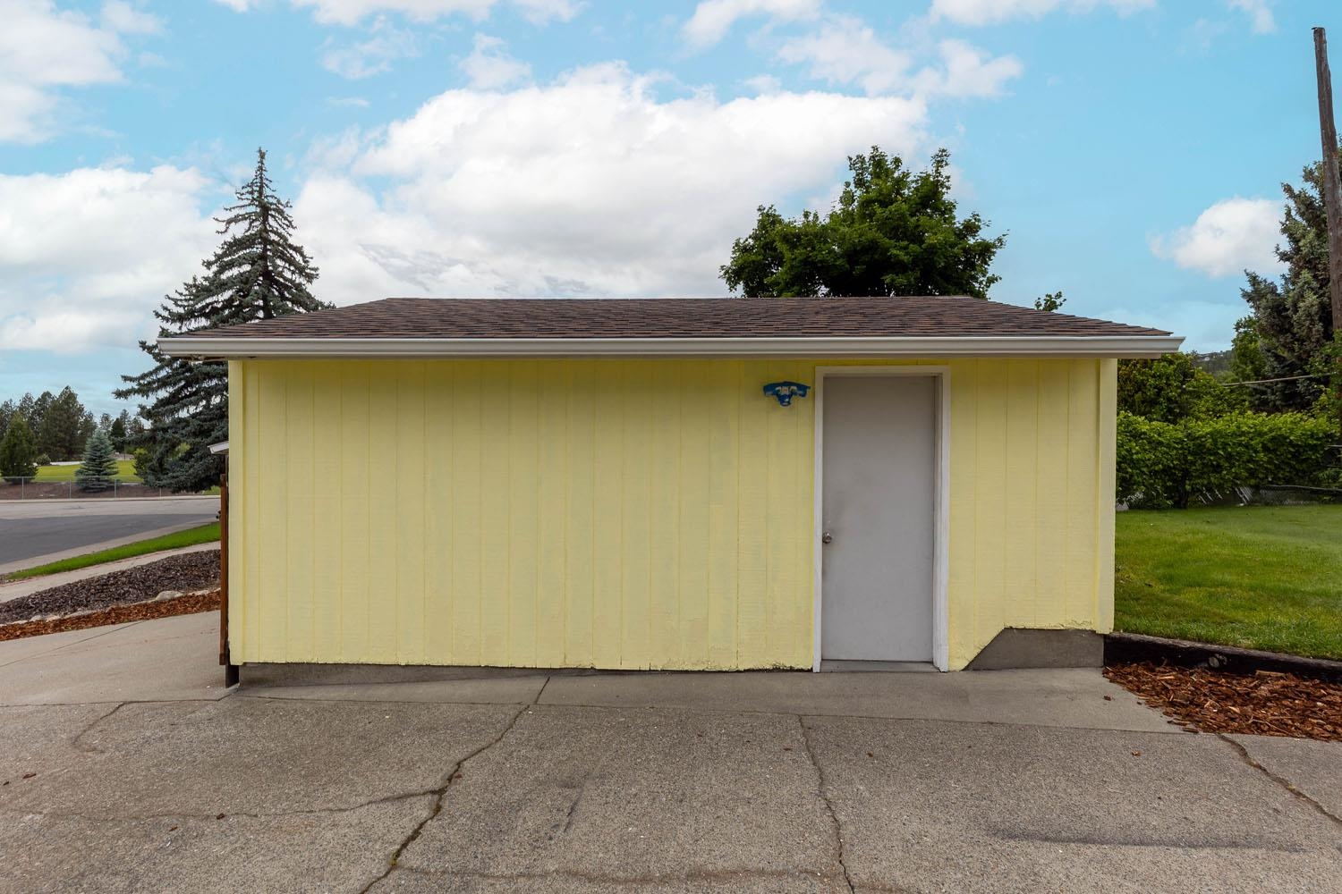 2430 W Bruce Ave - Photo 37