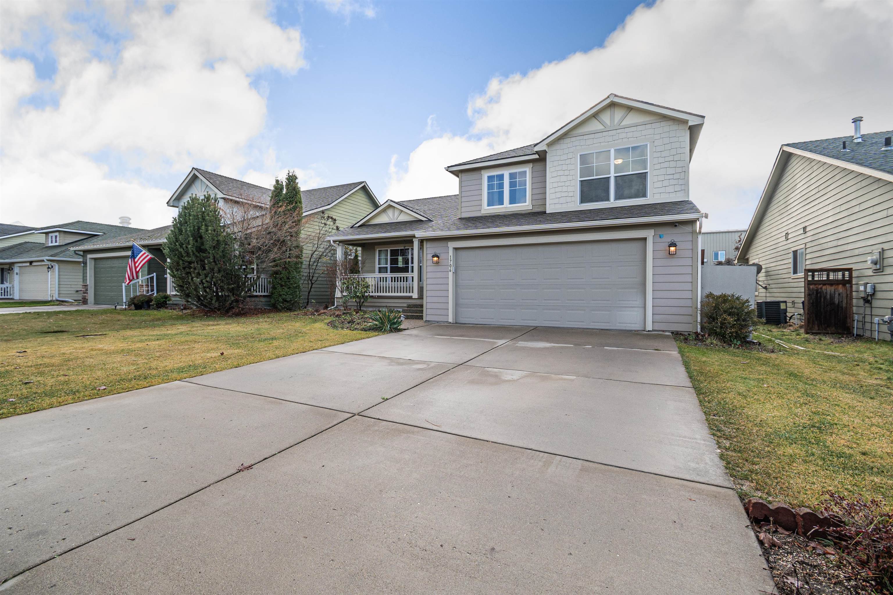 1706 E Vanetta Ave - Photo 3