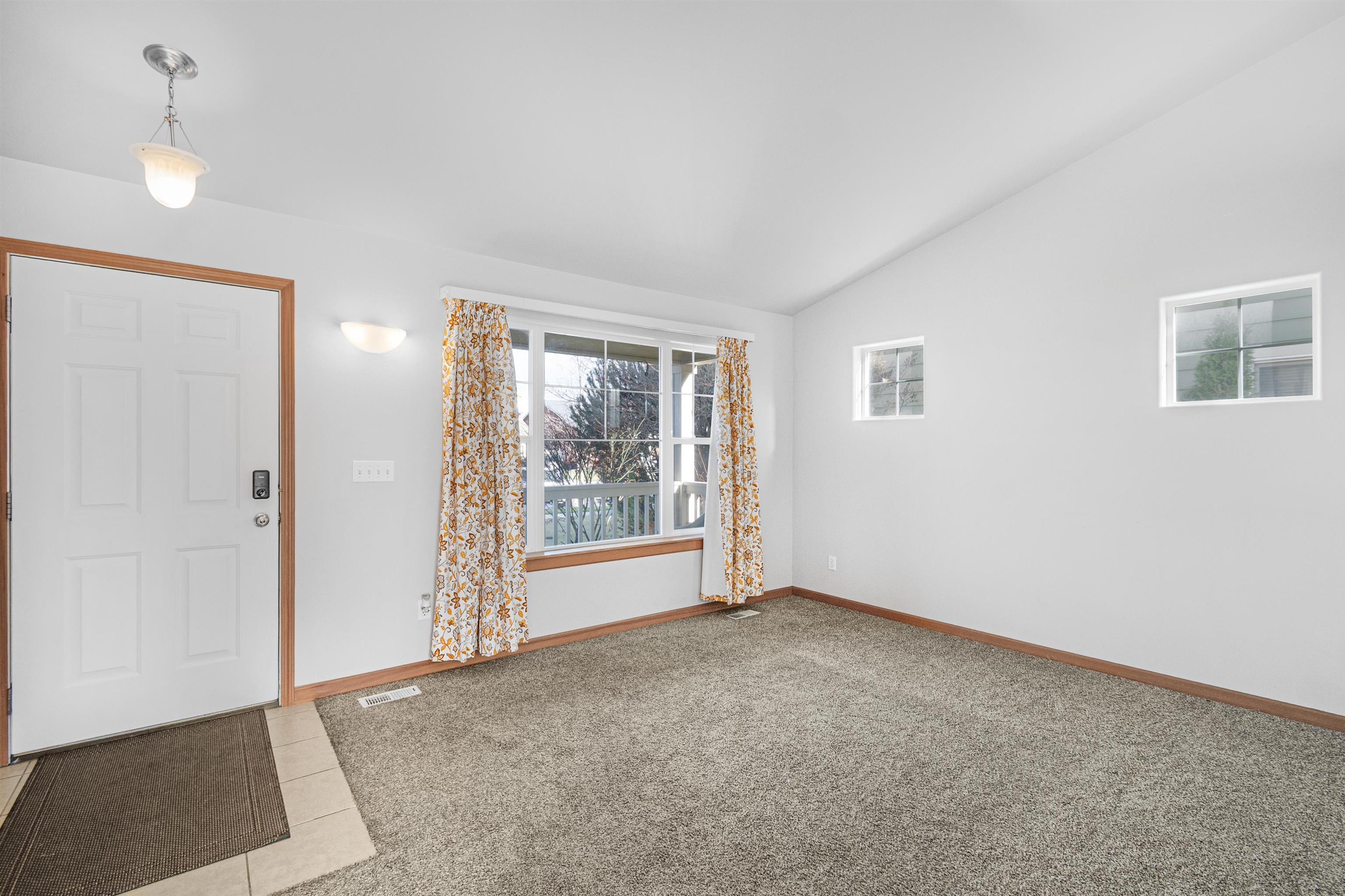 1706 E Vanetta Ave - Photo 5
