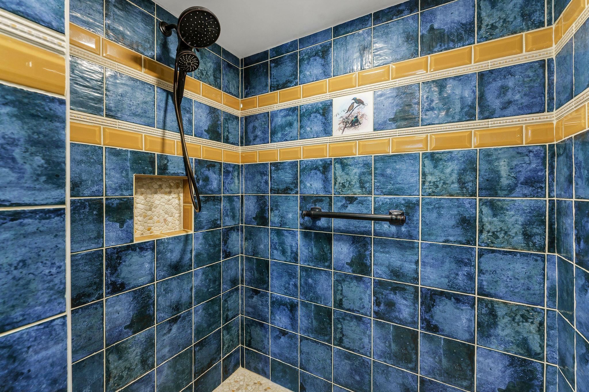 402 6TH Ave - Photo 14