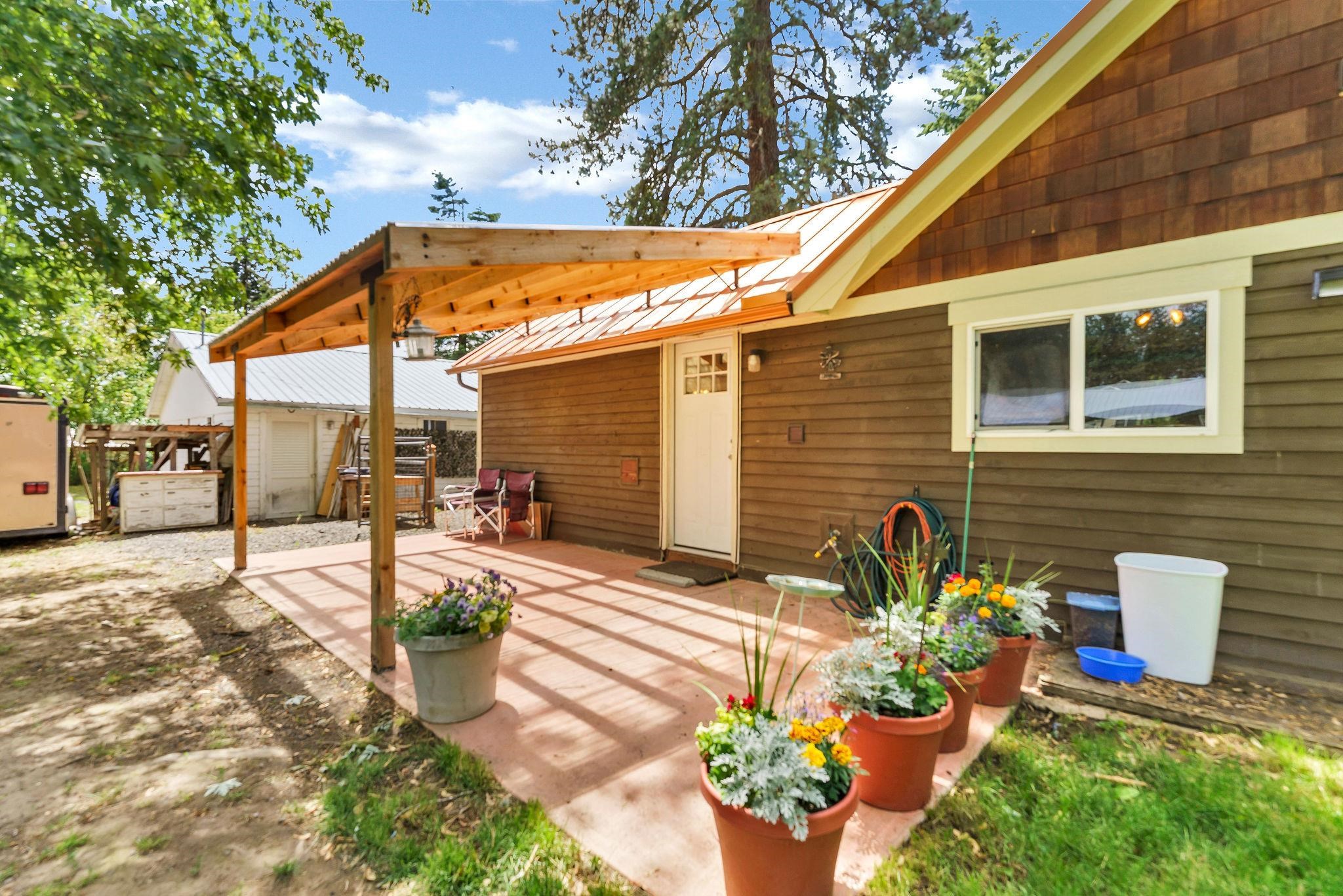 402 6TH Ave - Photo 38