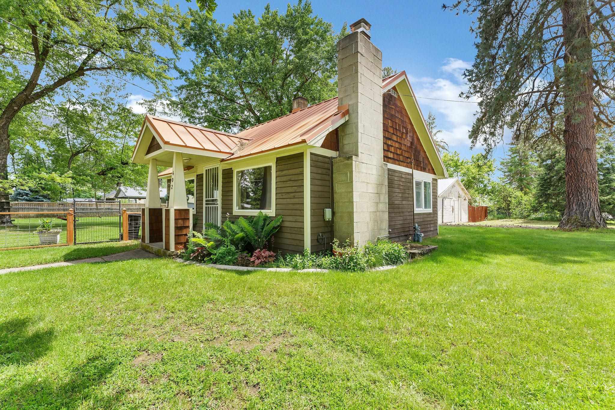 402 6TH Ave - Photo 4