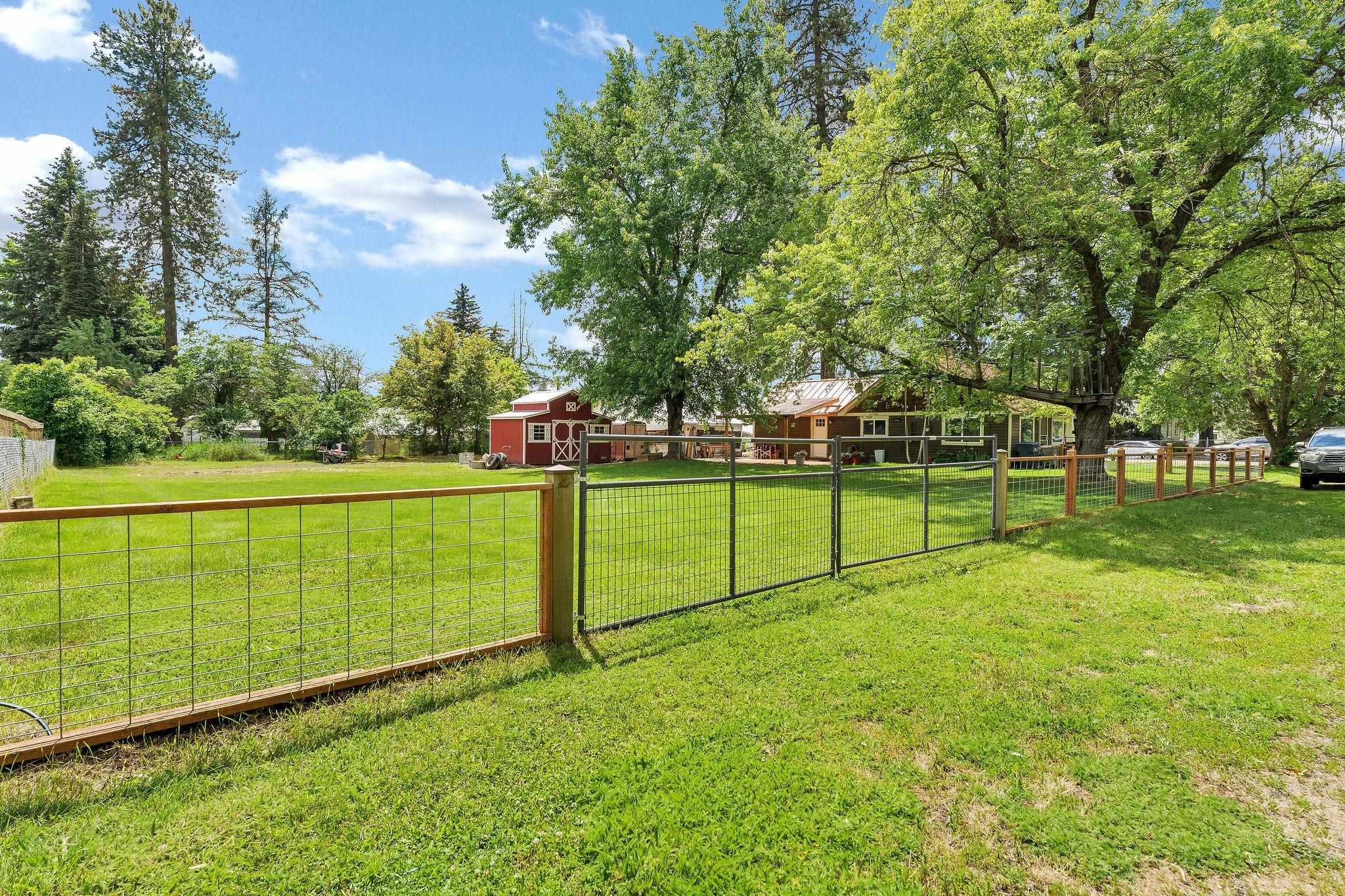 402 6TH Ave - Photo 41