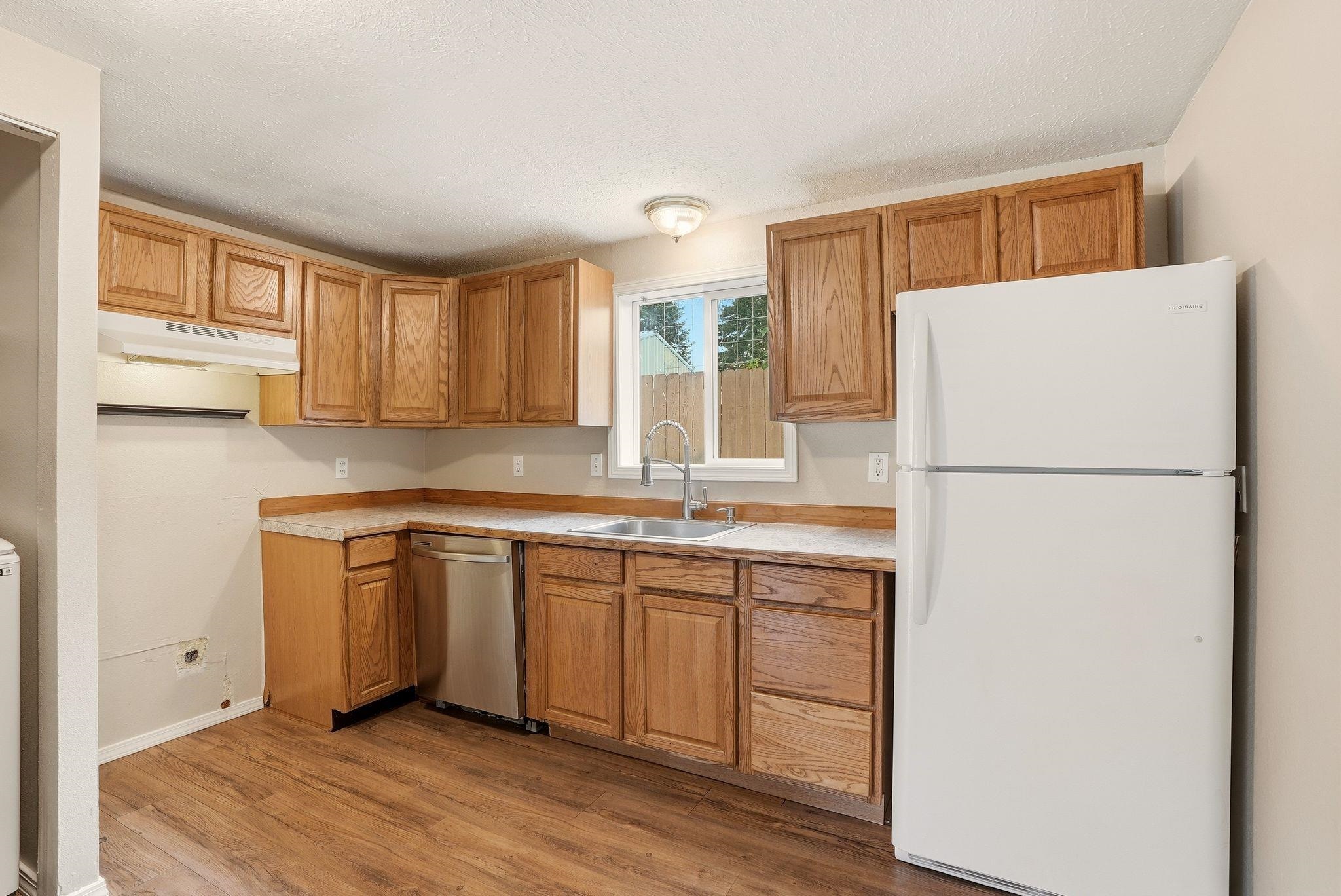 104-108 N Colville Rd - Photo 8