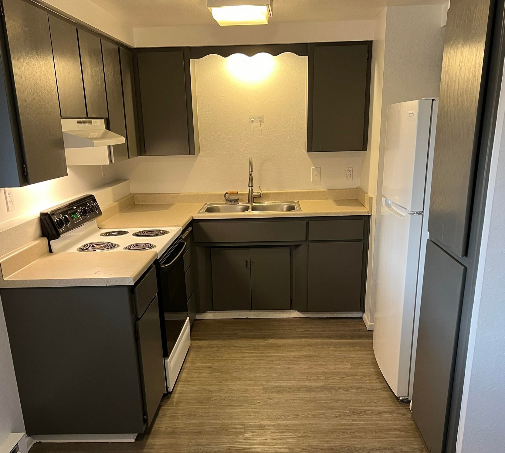 16108 E Broadway Ave - Photo 6