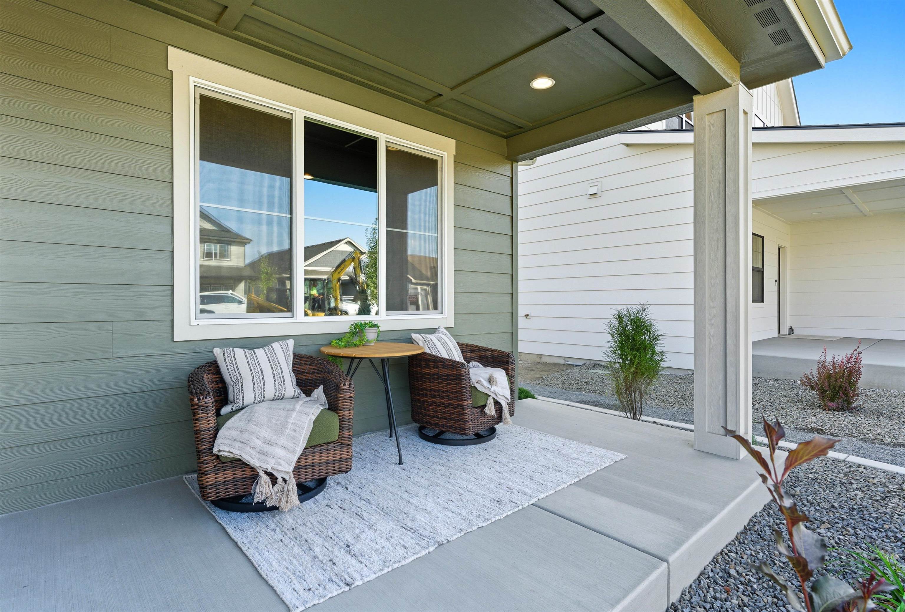 12213 N VALENCIA Ave - Photo 4